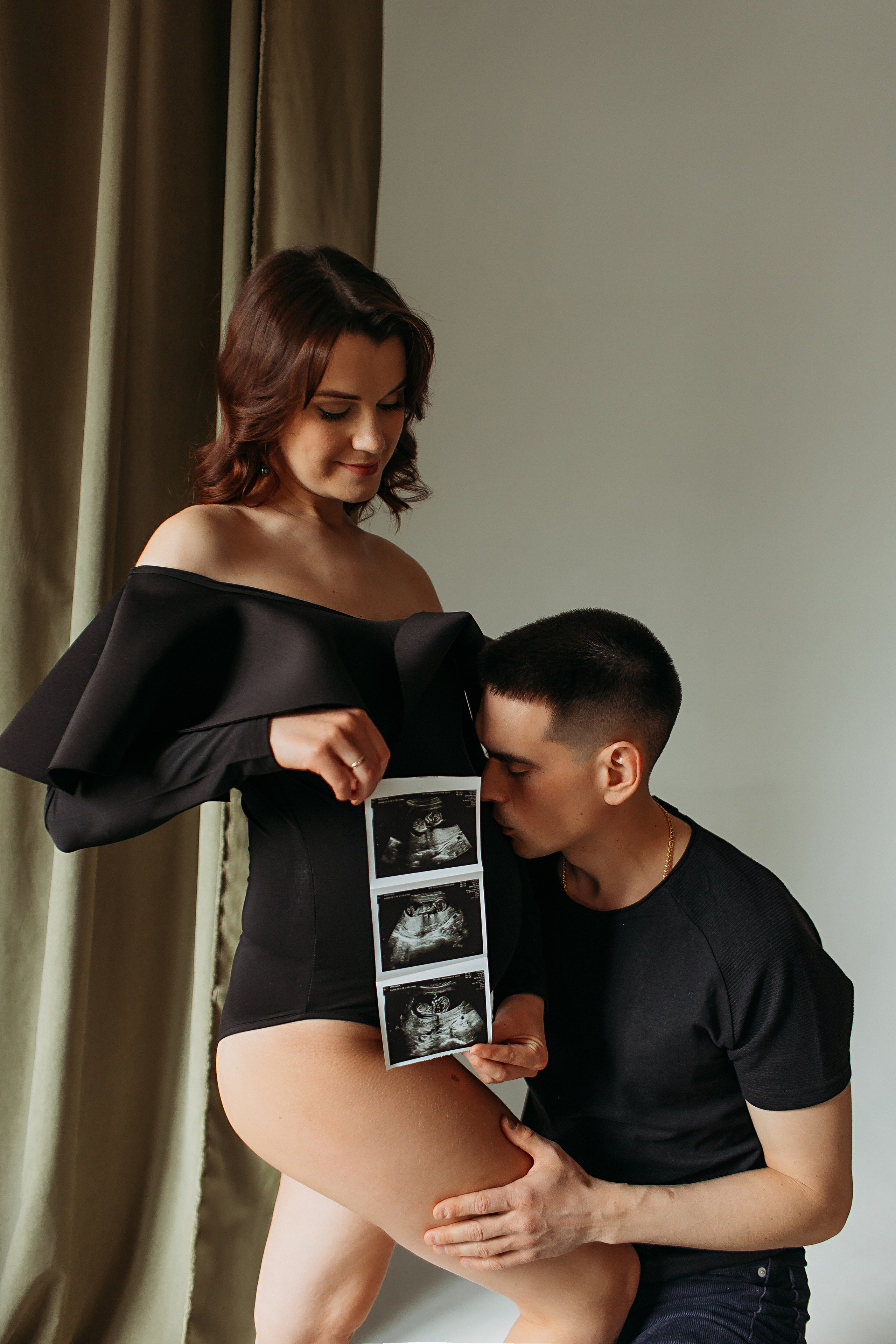 Фататум, малый зал. Семейный фотограф Тюмень, фотограф на роды Салмина Мария