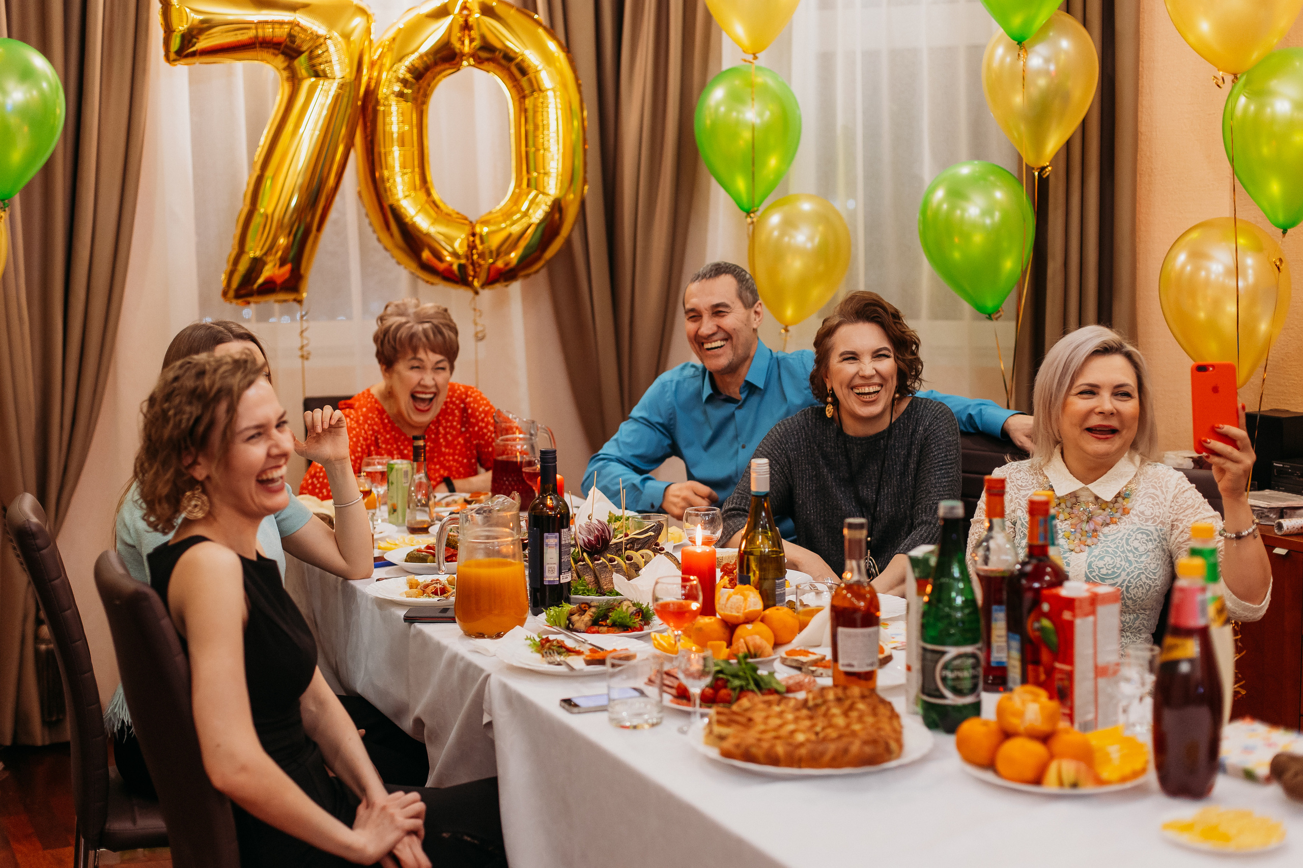 Банкет. Семейный фотограф Тюмень, фотограф на роды Салмина Мария