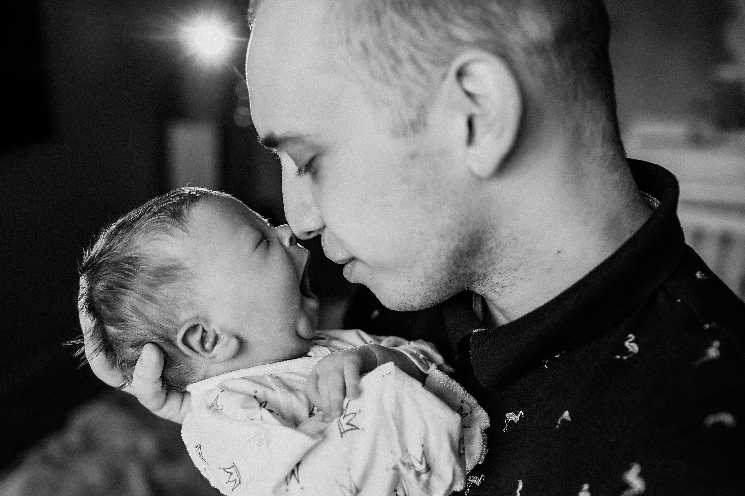 Новорожденный. Семейный фотограф Тюмень, фотограф на роды Салмина Мария