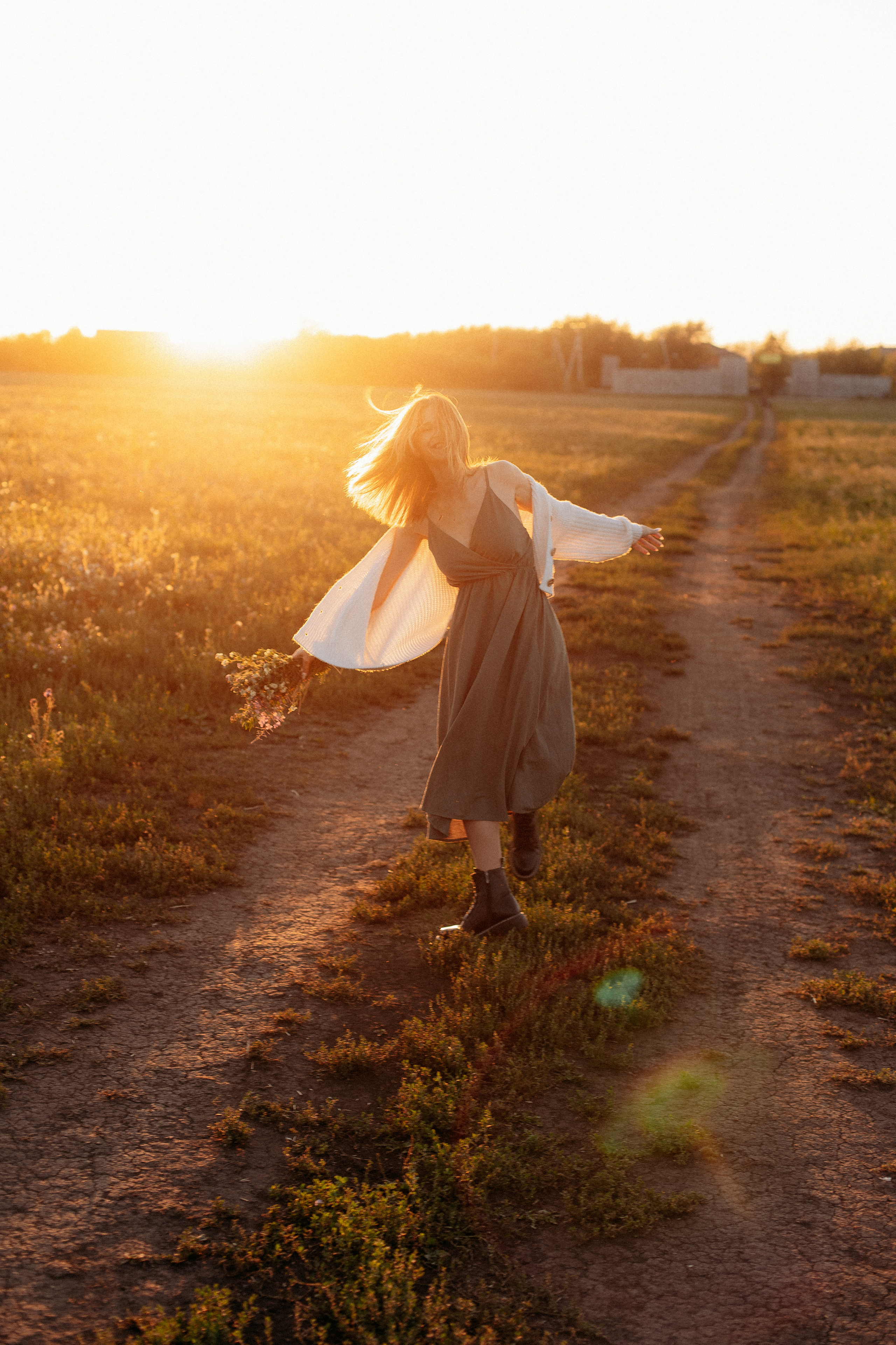 Поле. Семейный фотограф Тюмень, фотограф на роды Салмина Мария
