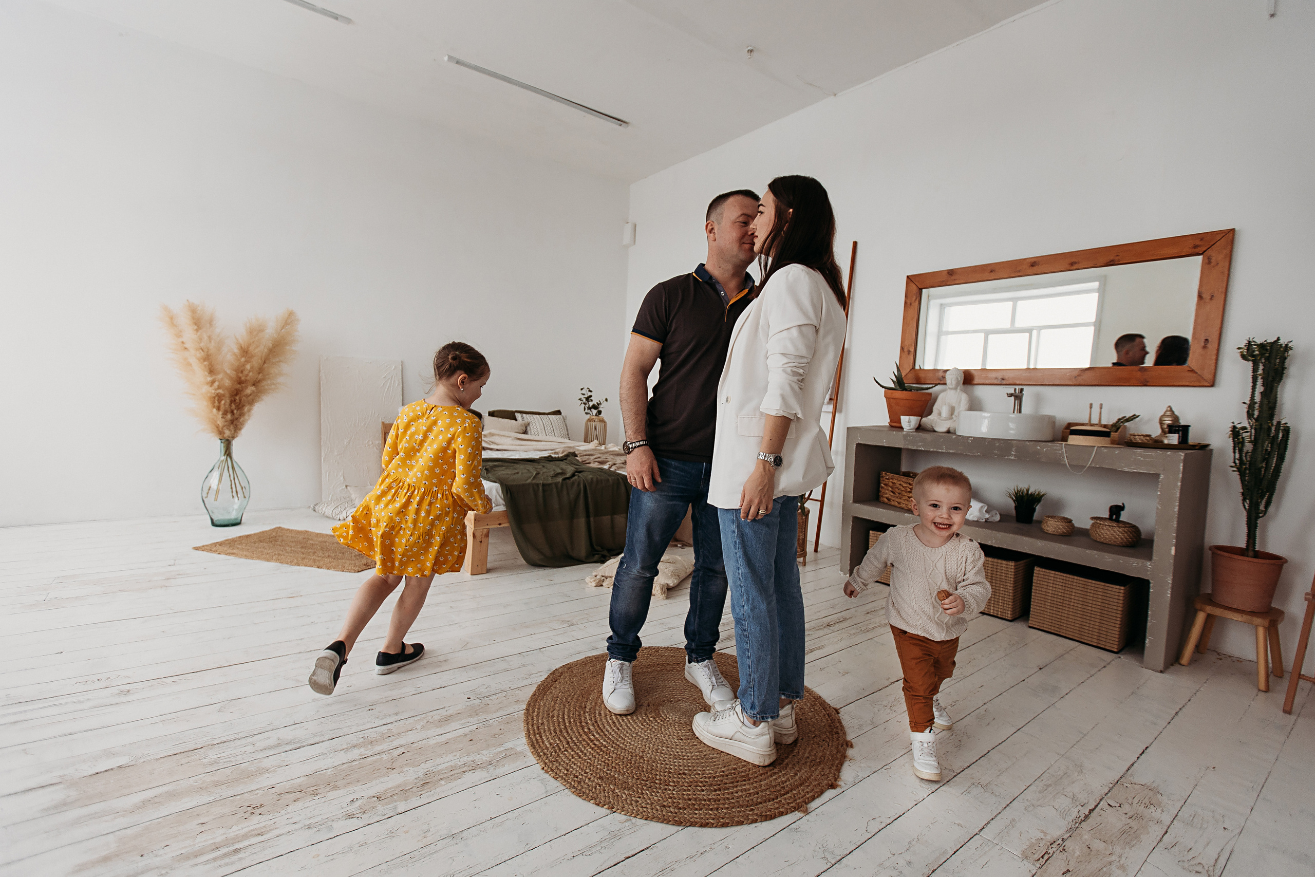 SVET. Семейный фотограф Тюмень, фотограф на роды Салмина Мария