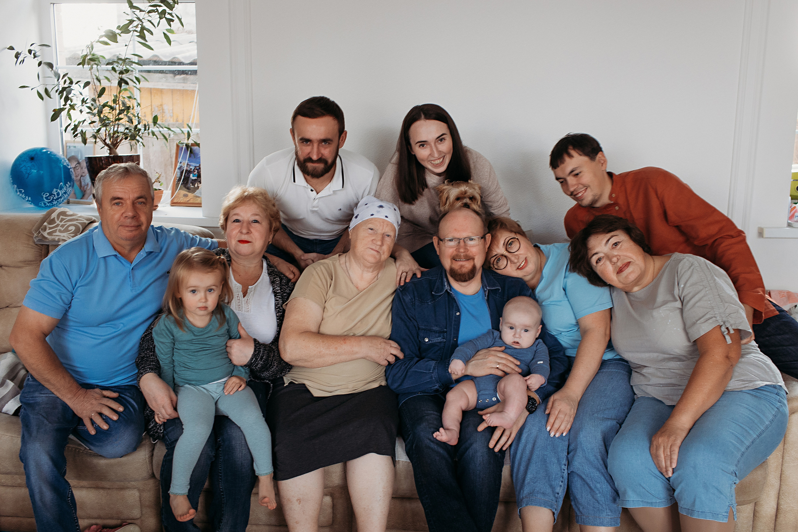 Большая семья. Семейный фотограф Тюмень, фотограф на роды Салмина Мария