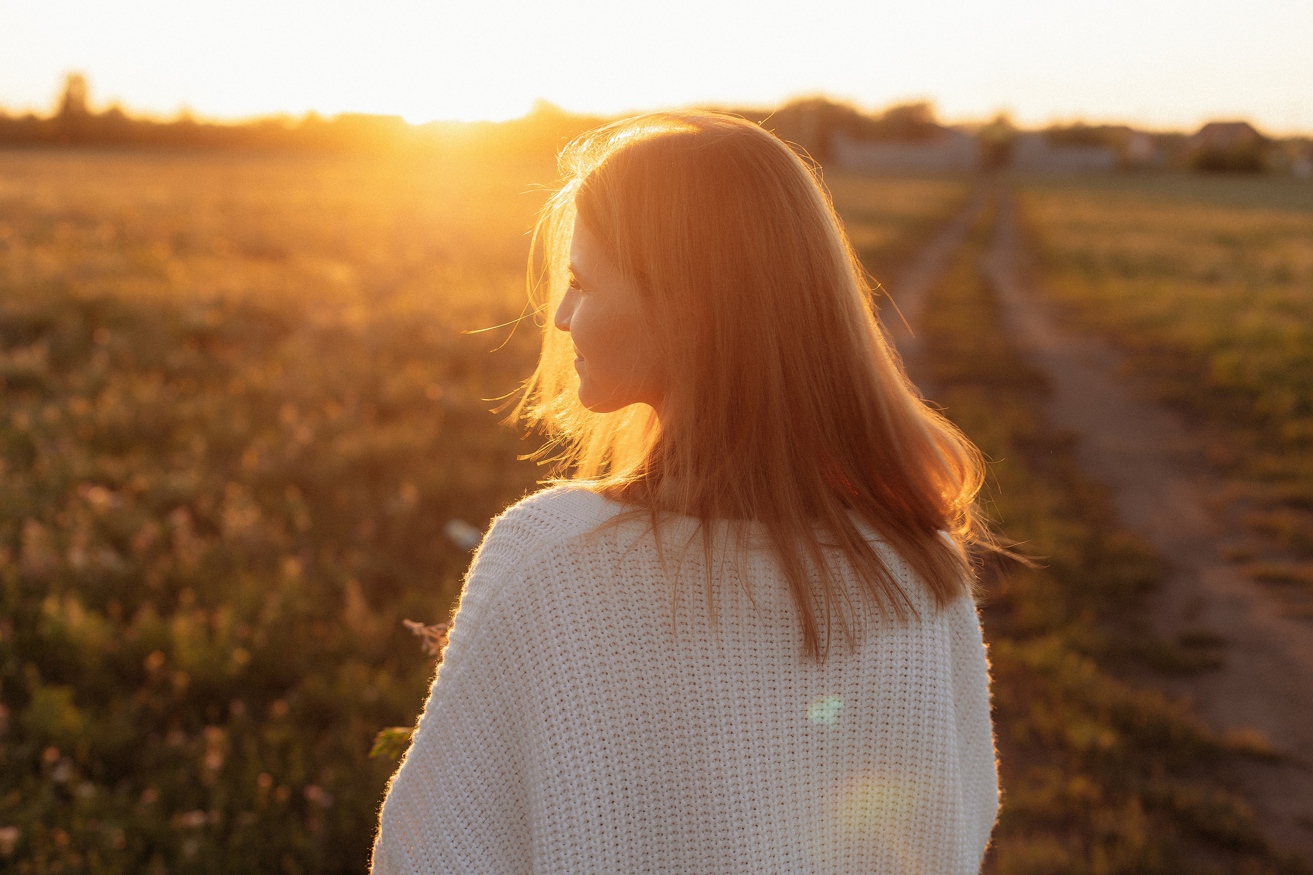 Поле. Семейный фотограф Тюмень, фотограф на роды Салмина Мария