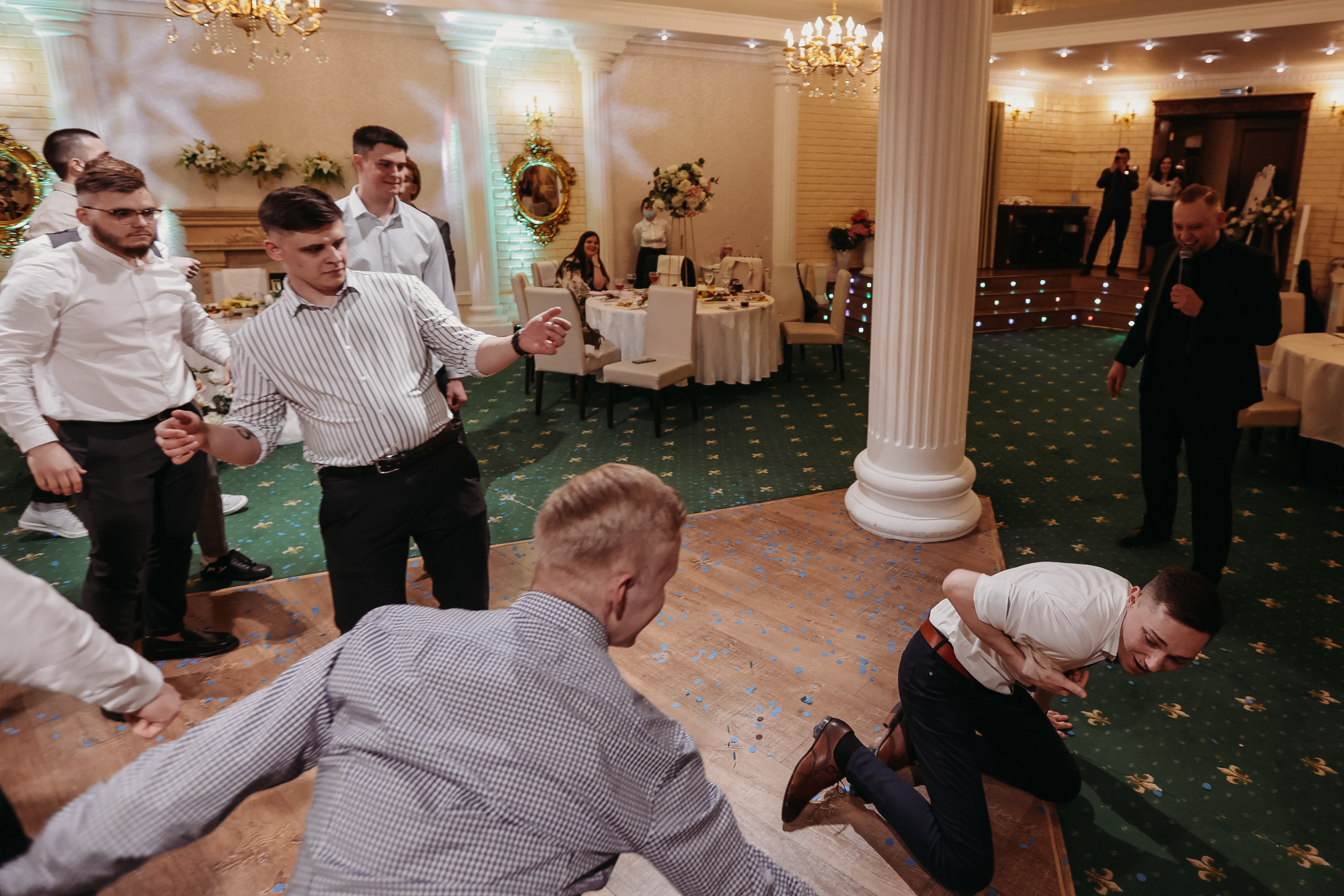 Банкет. Семейный фотограф Тюмень, фотограф на роды Салмина Мария