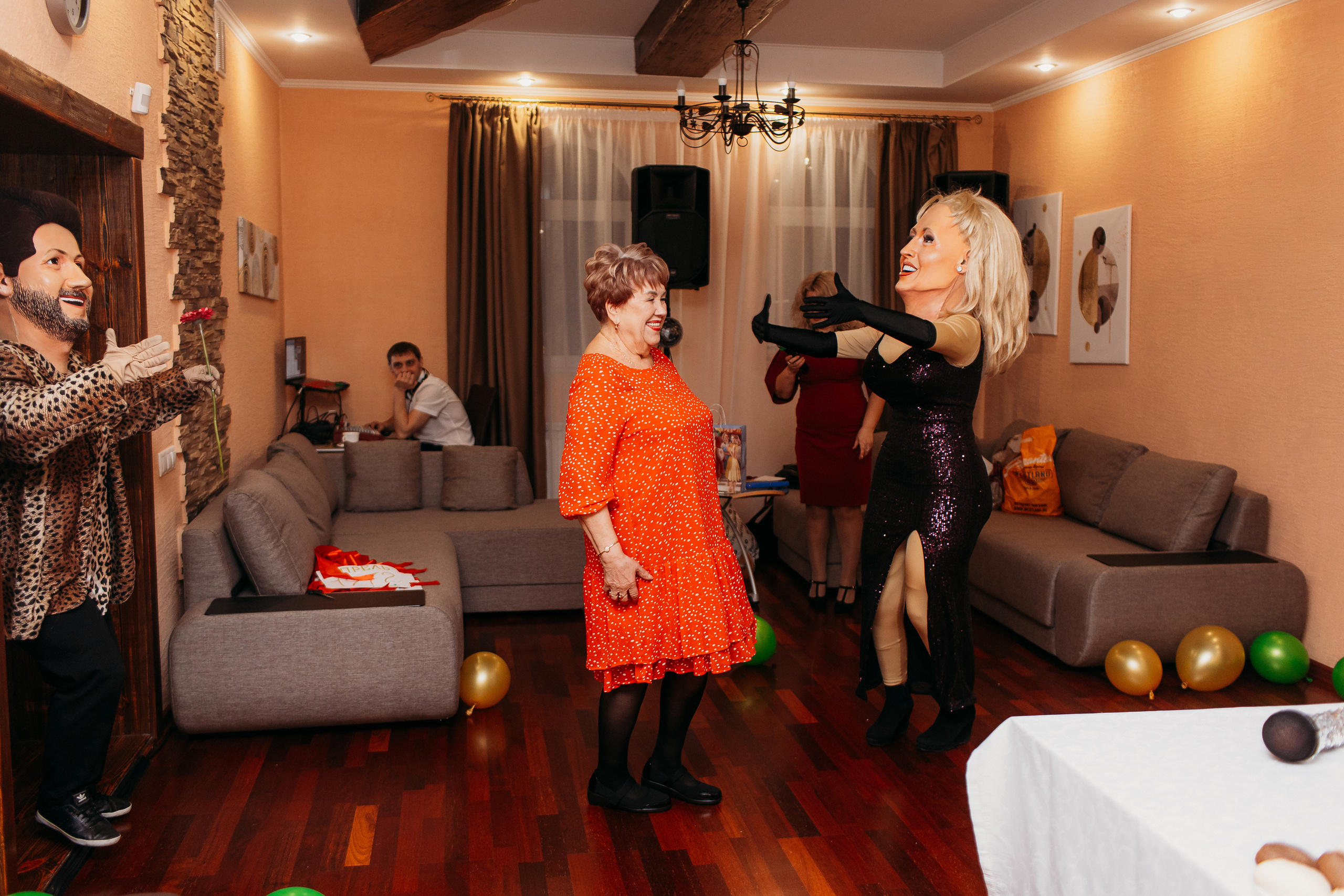 Банкет. Семейный фотограф Тюмень, фотограф на роды Салмина Мария