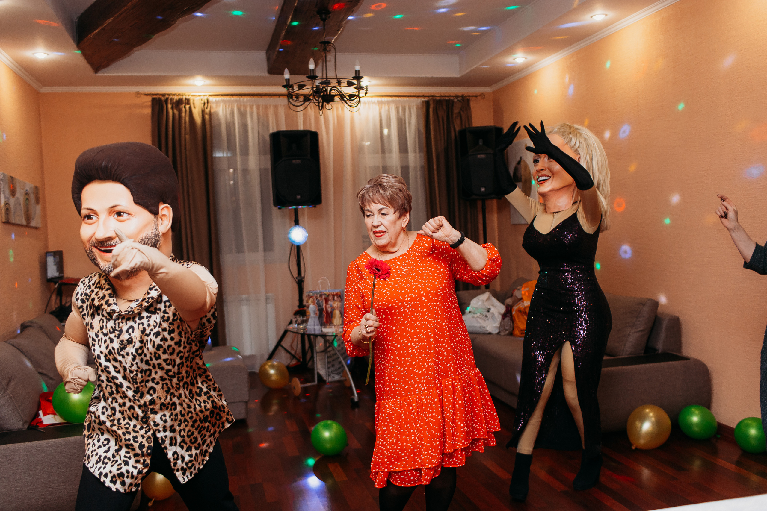 Банкет. Семейный фотограф Тюмень, фотограф на роды Салмина Мария