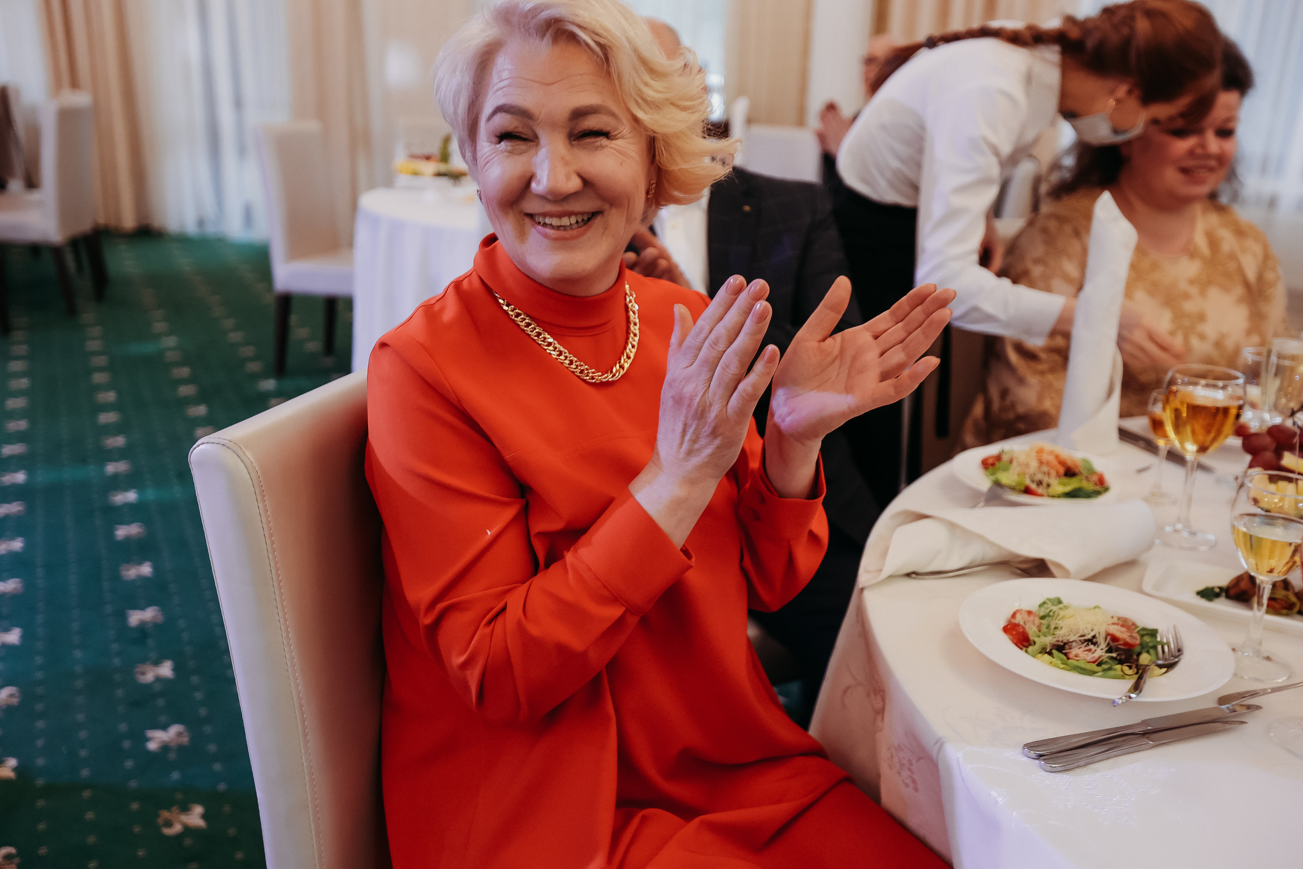 Банкет. Семейный фотограф Тюмень, фотограф на роды Салмина Мария