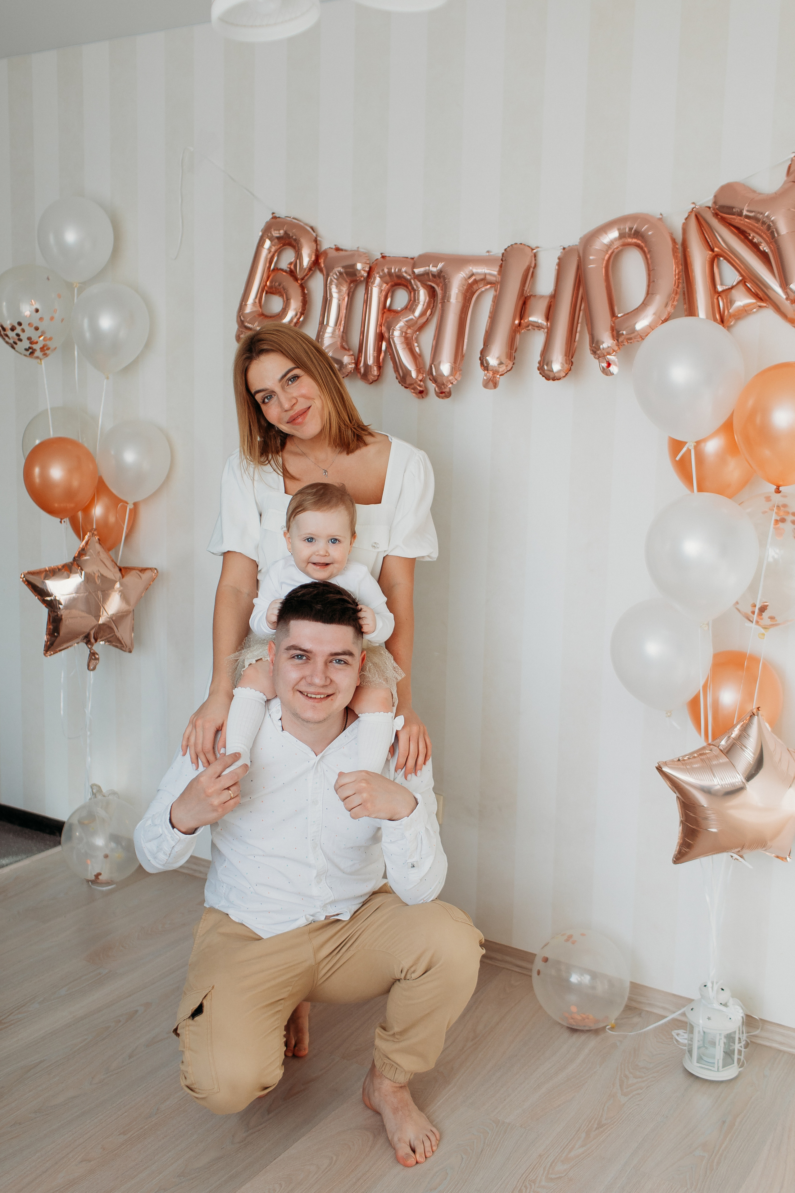 Годик. Семейный фотограф Тюмень, фотограф на роды Салмина Мария