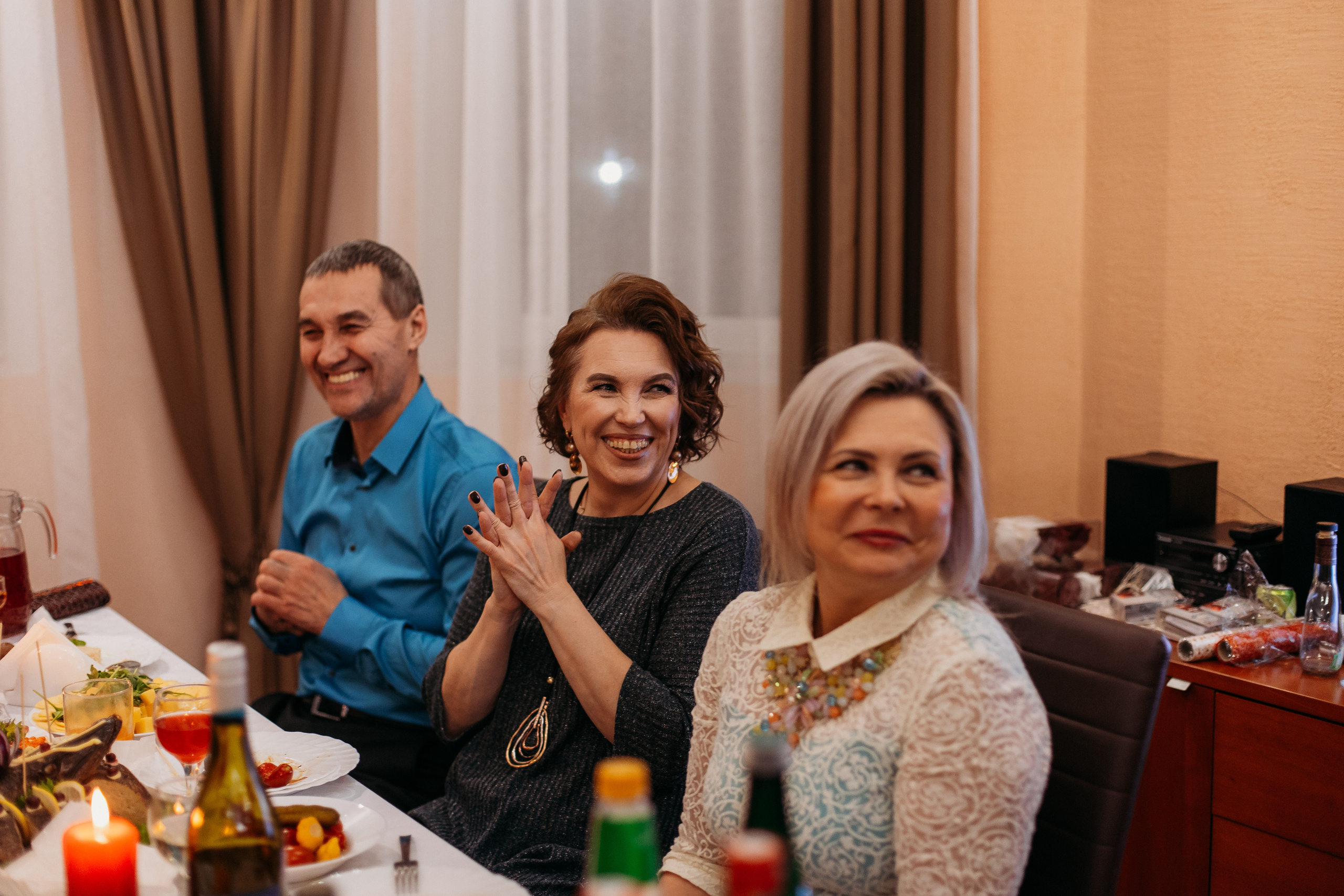 Банкет. Семейный фотограф Тюмень, фотограф на роды Салмина Мария