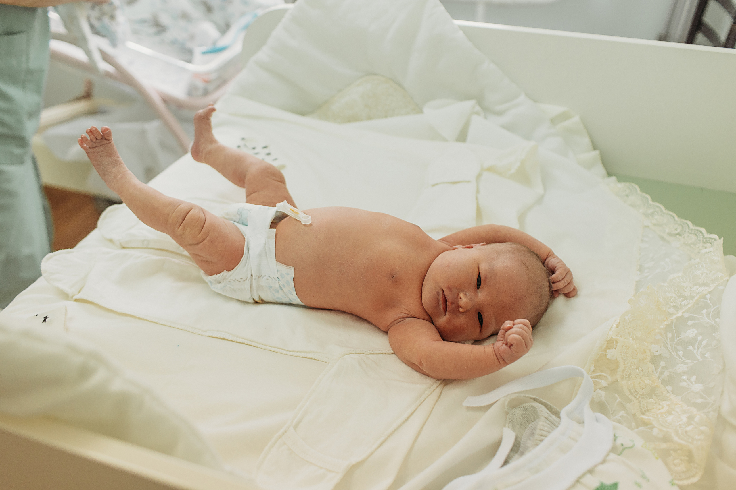 Выписка с палатой. Семейный фотограф Тюмень, фотограф на роды Салмина Мария