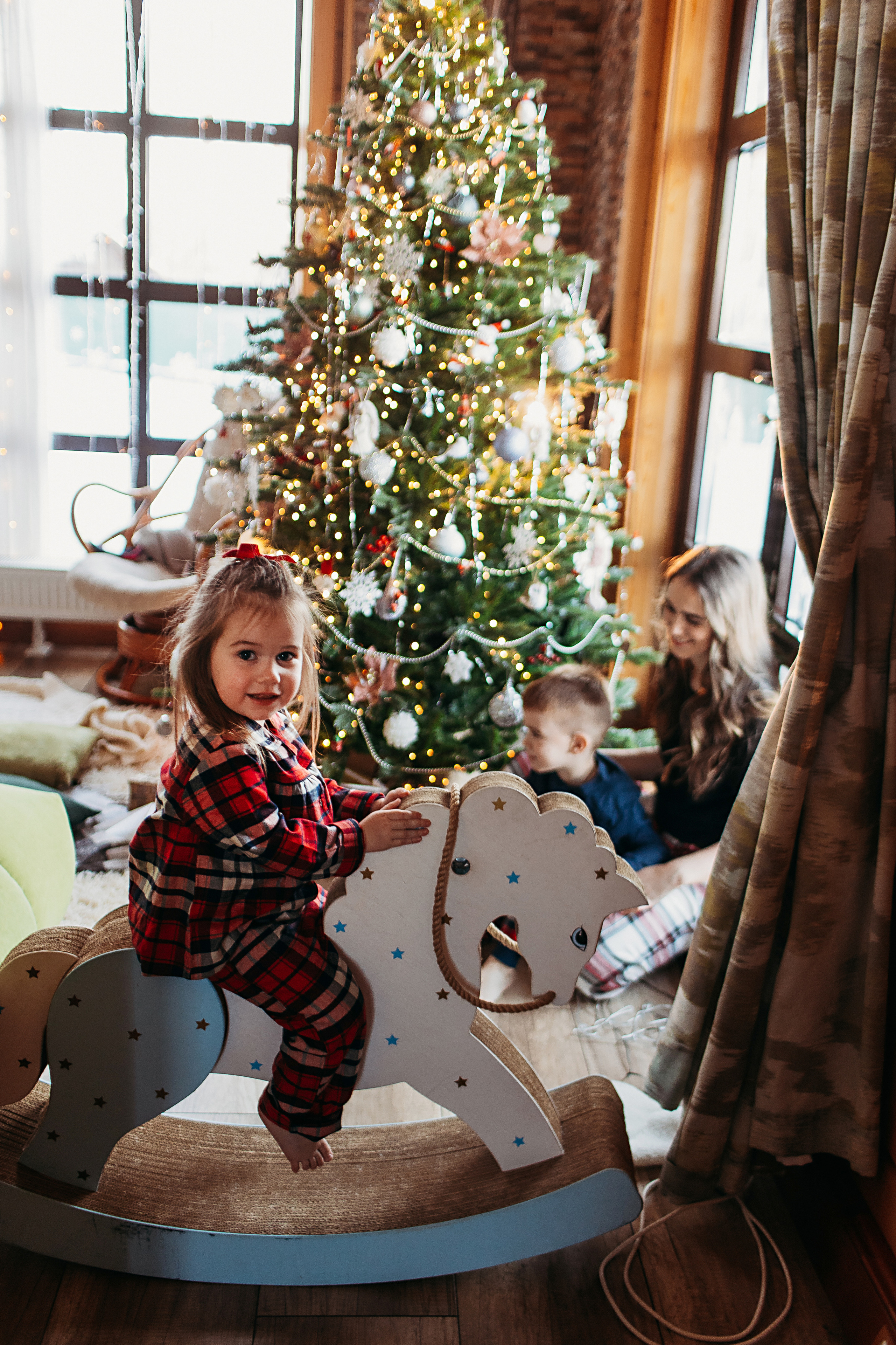Тёплый новый год. Семейный фотограф Тюмень, фотограф на роды Салмина Мария