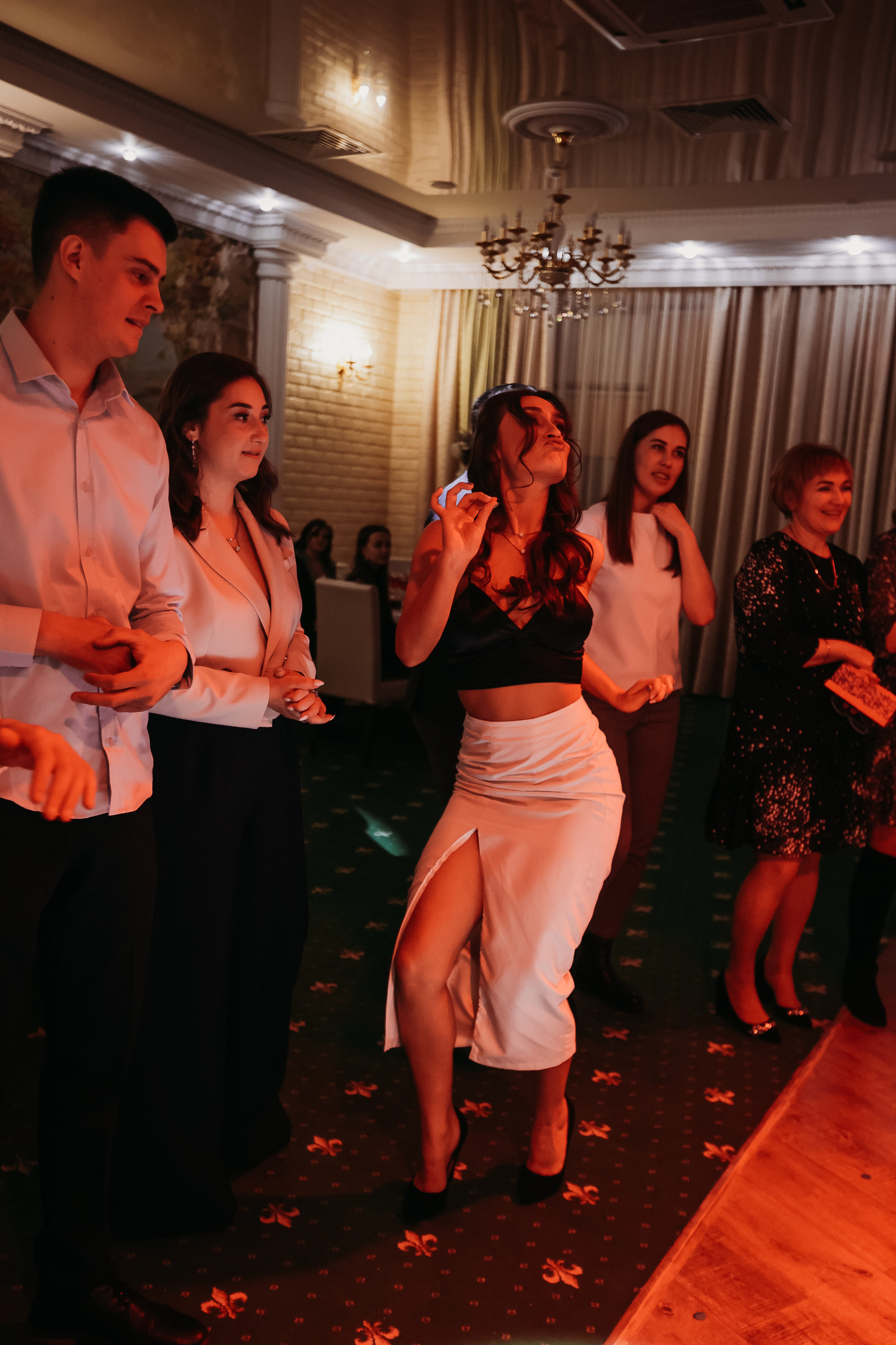 Банкет. Семейный фотограф Тюмень, фотограф на роды Салмина Мария