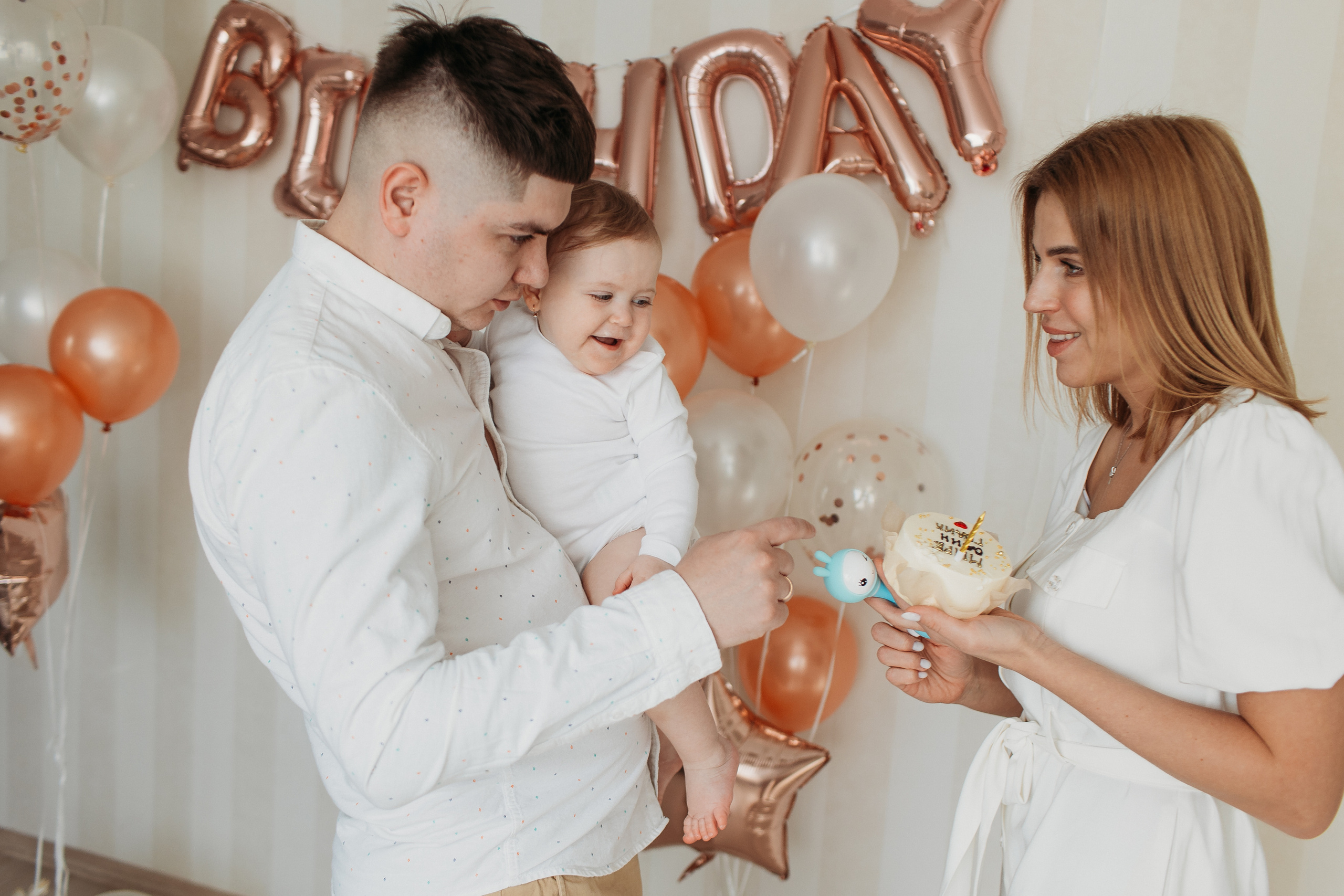 Годик. Семейный фотограф Тюмень, фотограф на роды Салмина Мария