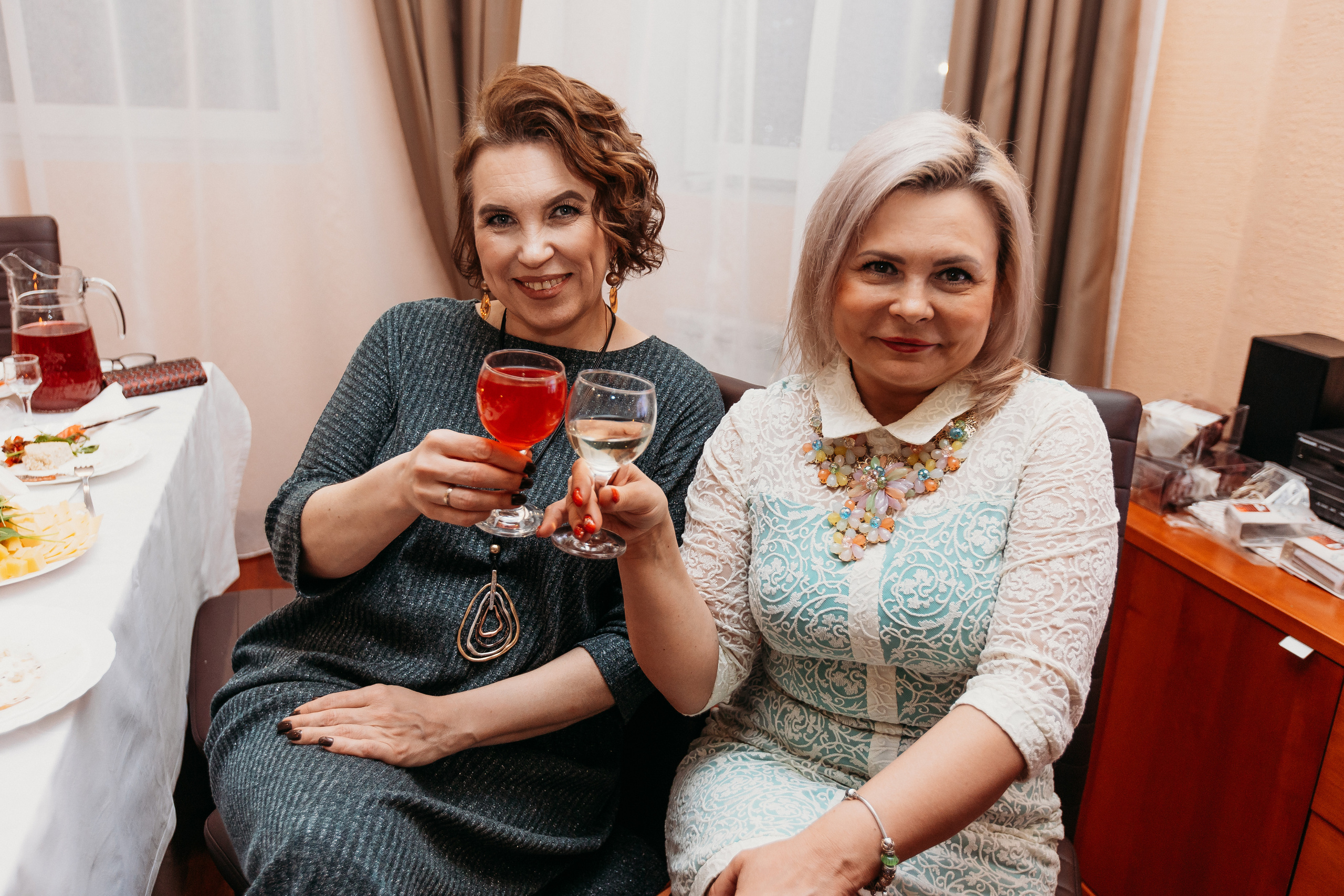 Банкет. Семейный фотограф Тюмень, фотограф на роды Салмина Мария