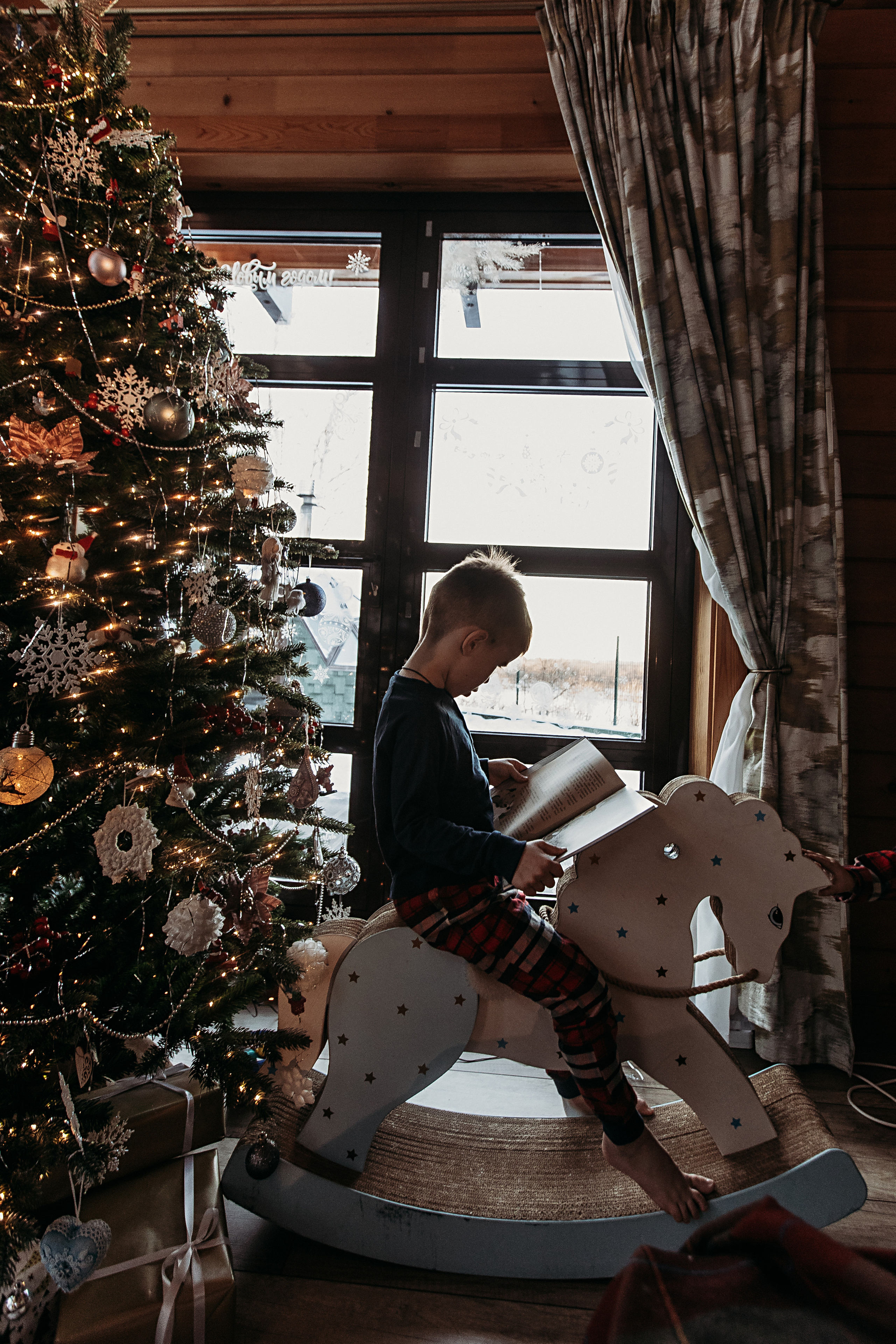 Тёплый новый год. Семейный фотограф Тюмень, фотограф на роды Салмина Мария