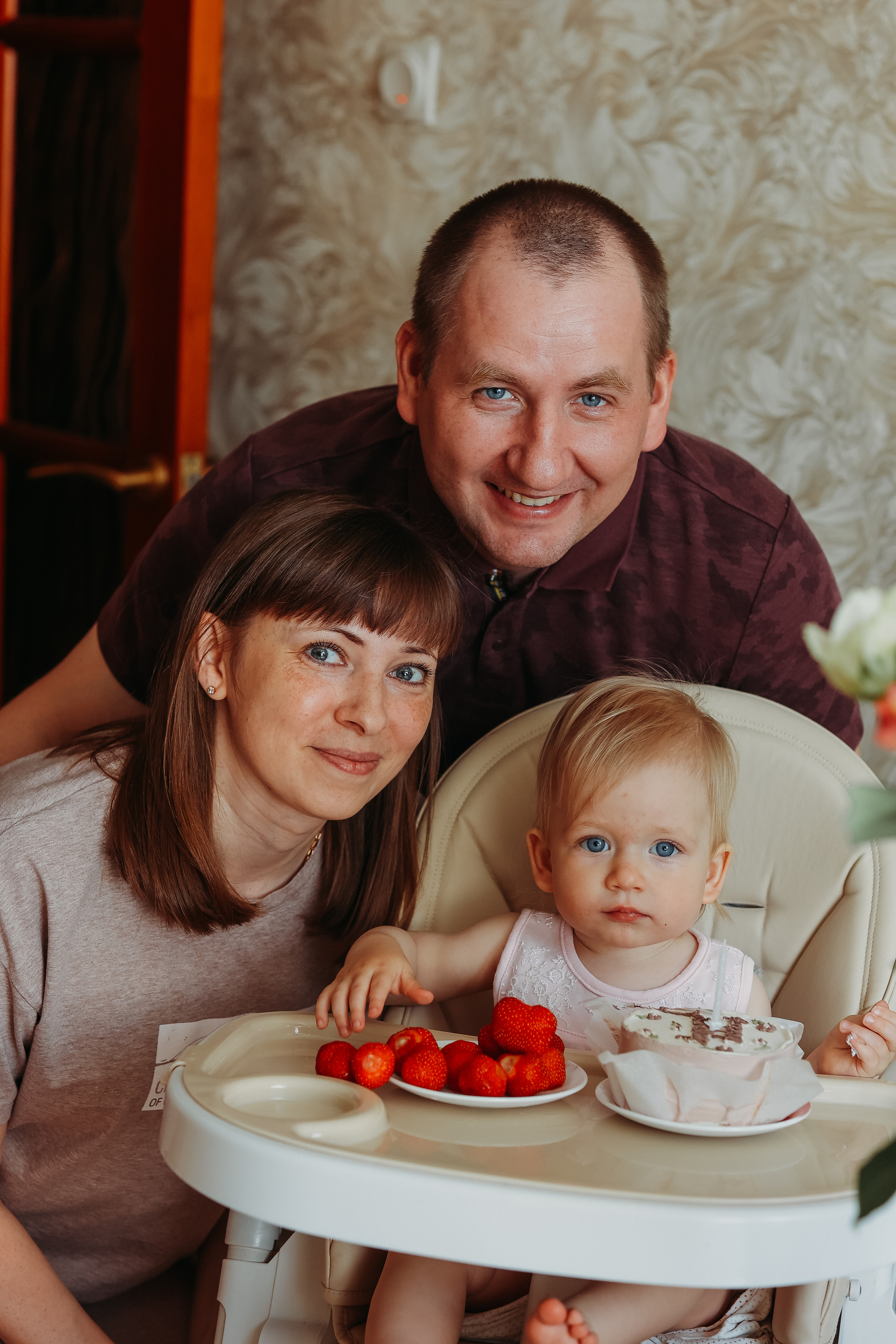 Дома. Семейный фотограф Тюмень, фотограф на роды Салмина Мария