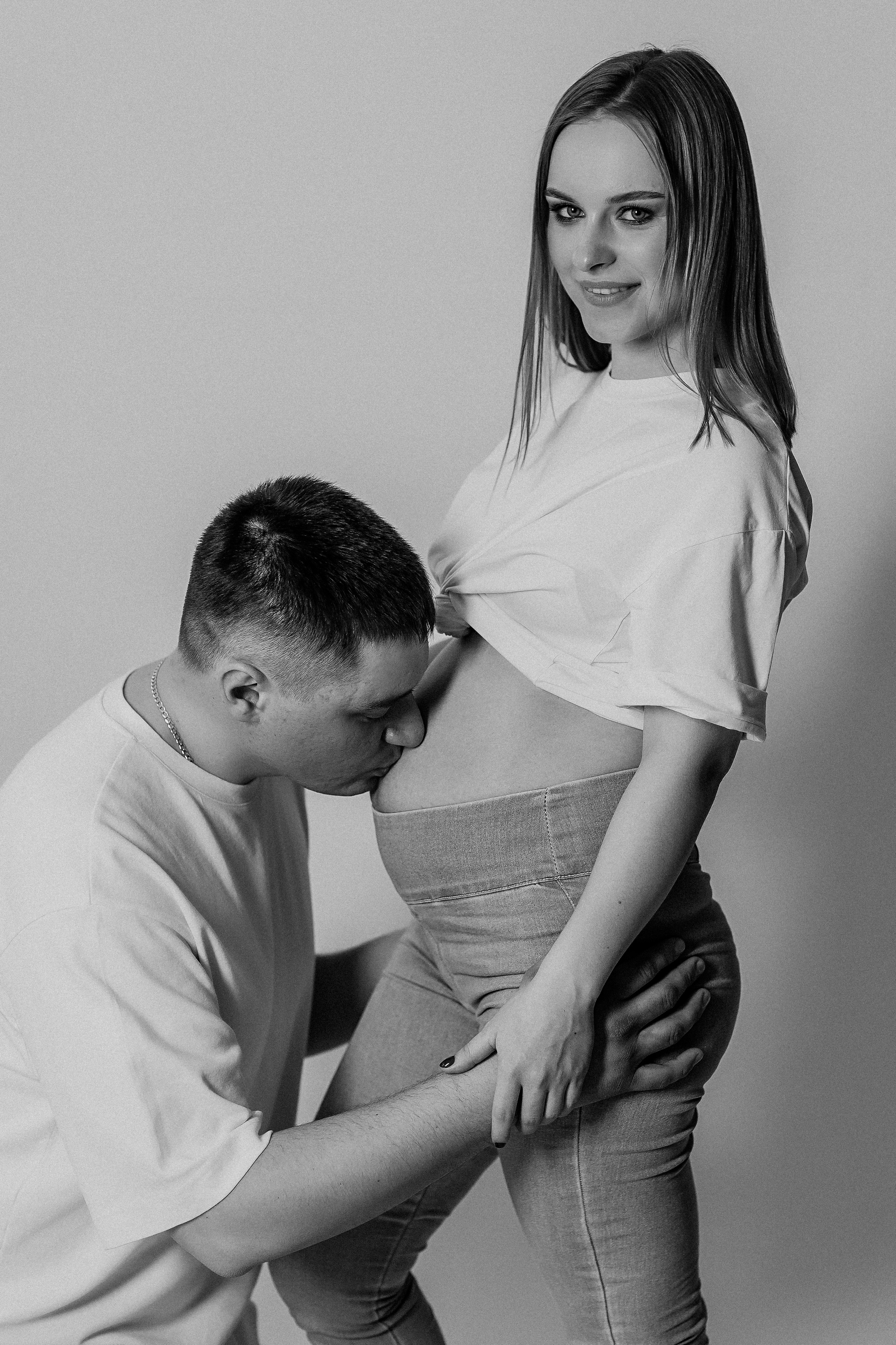 На фотофонах. Семейный фотограф Тюмень, фотограф на роды Салмина Мария