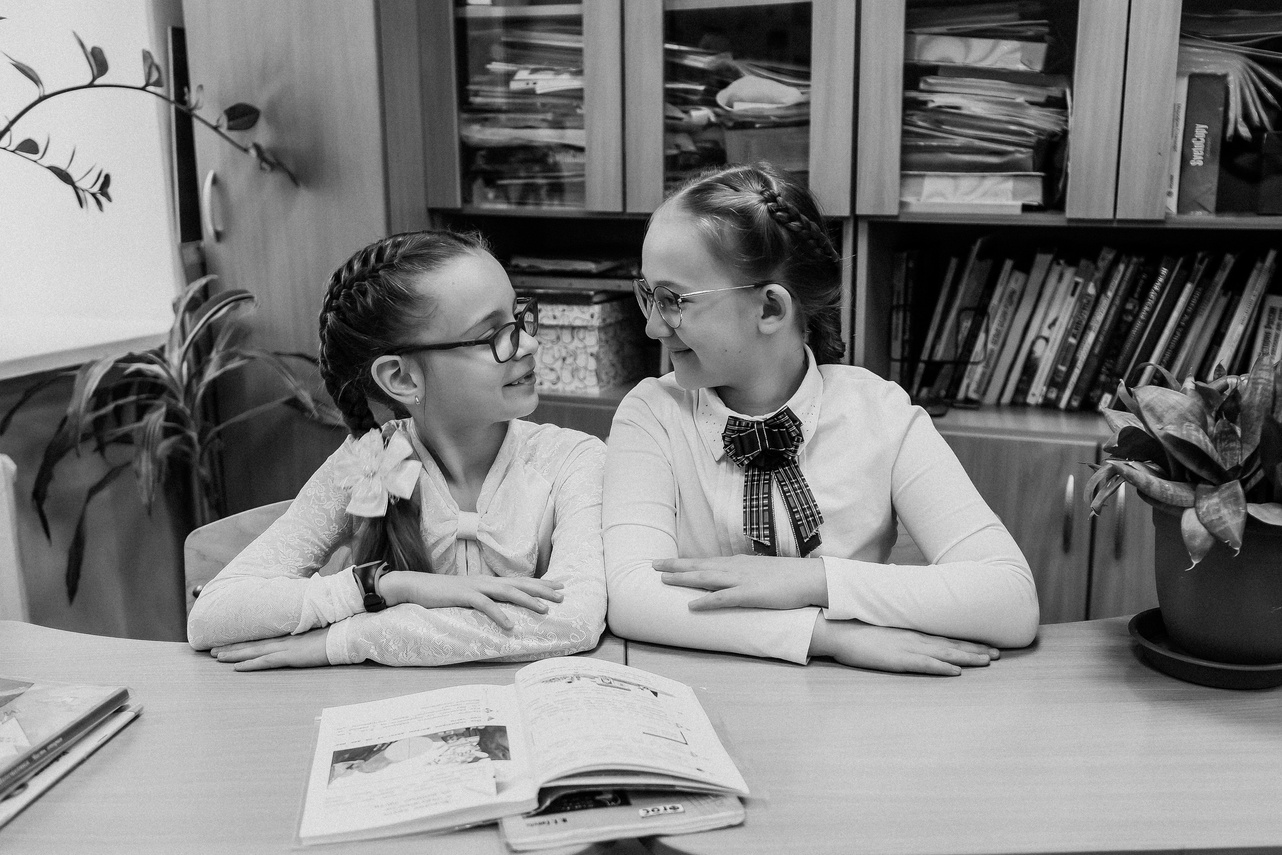 Школа 2 класс. Семейный фотограф Тюмень, фотограф на роды Салмина Мария