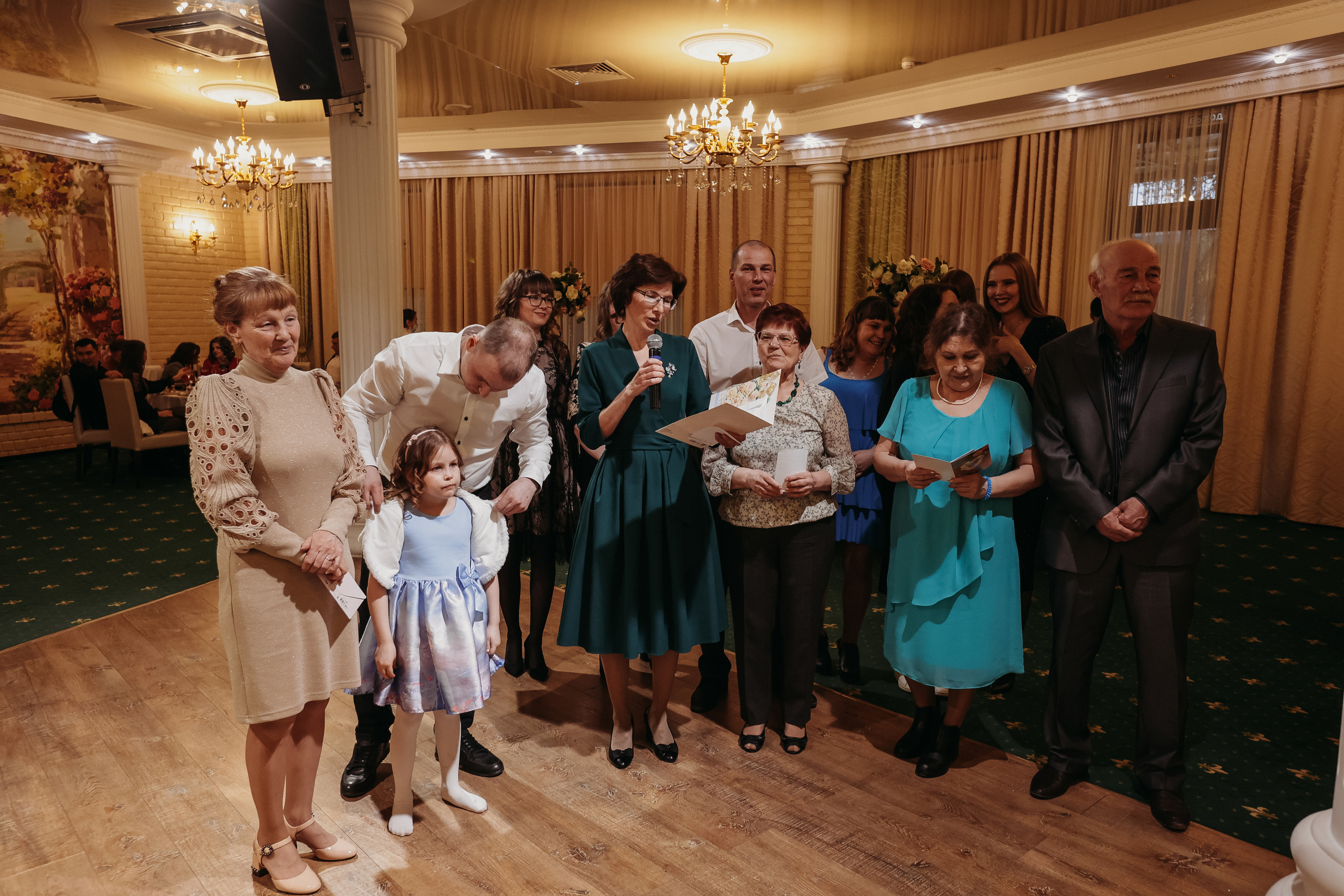 Банкет. Семейный фотограф Тюмень, фотограф на роды Салмина Мария