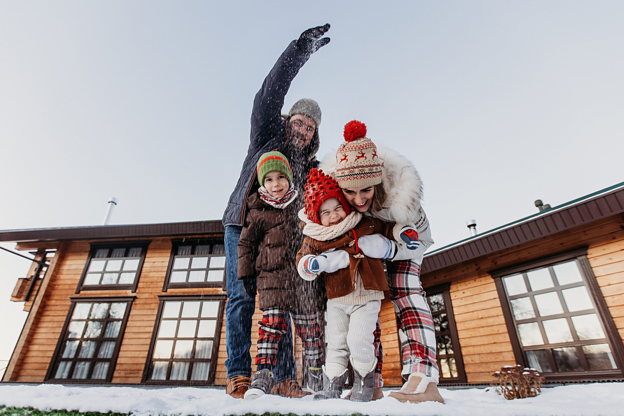 Тёплый новый год. Семейный фотограф Тюмень, фотограф на роды Салмина Мария