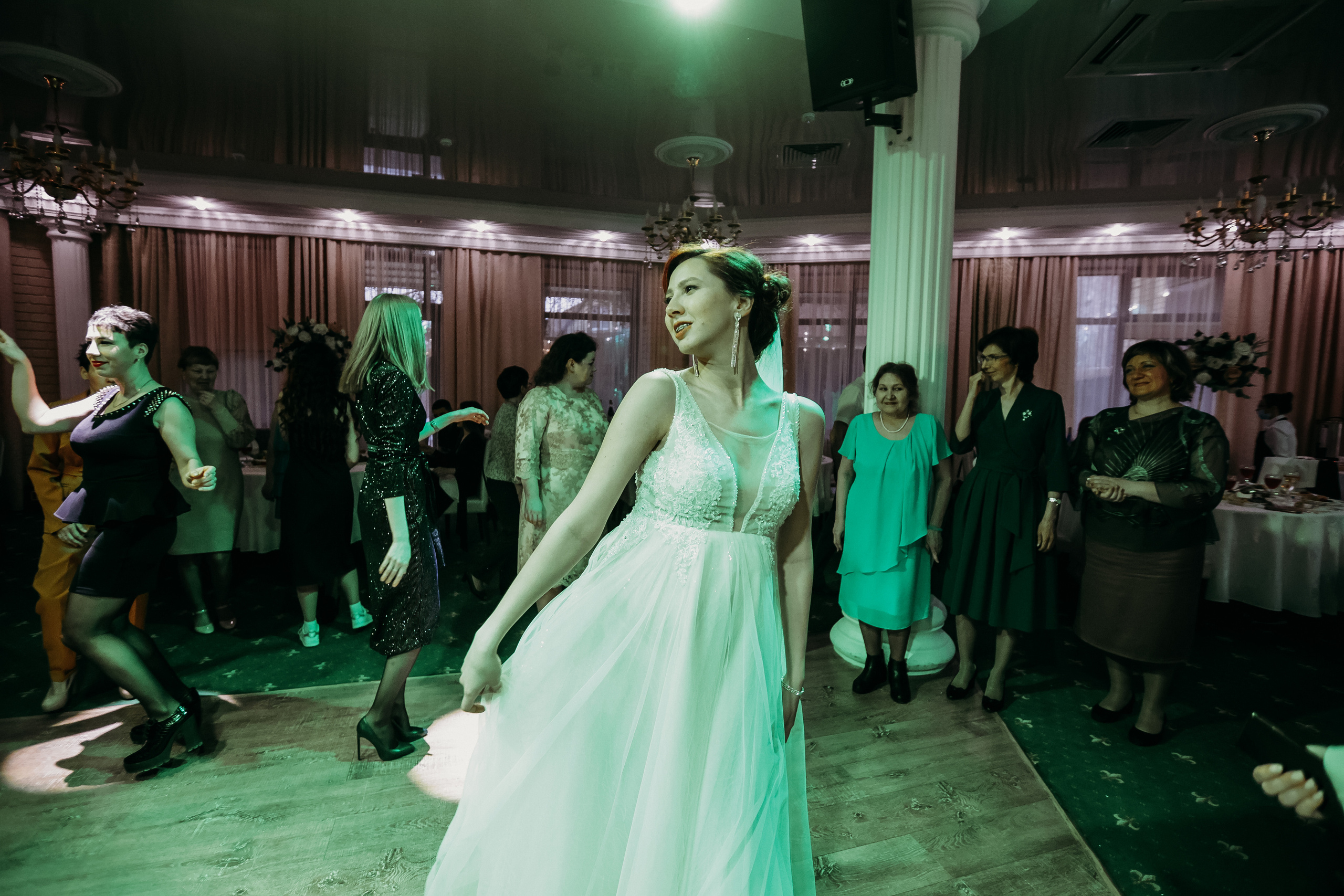 Банкет. Семейный фотограф Тюмень, фотограф на роды Салмина Мария