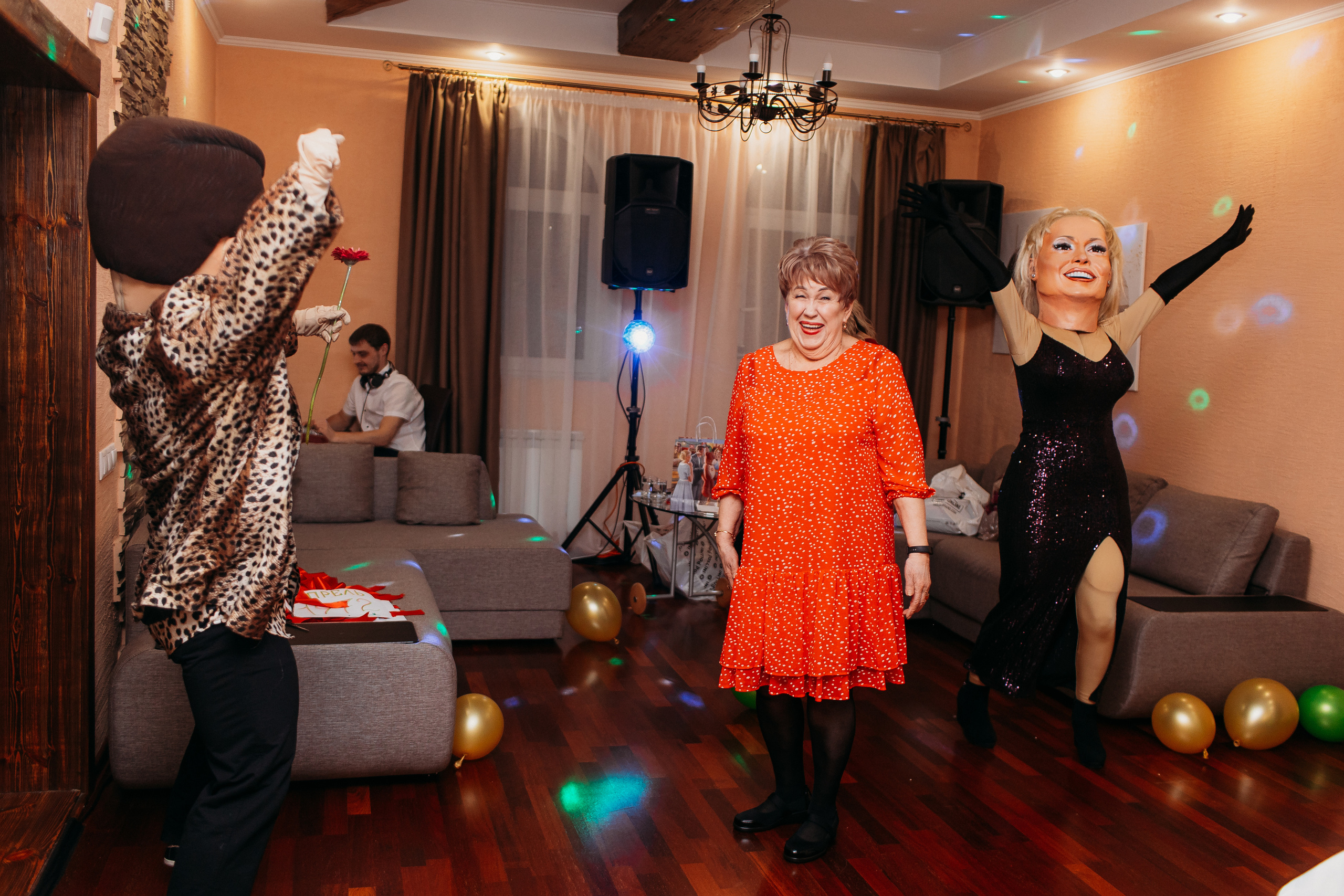 Банкет. Семейный фотограф Тюмень, фотограф на роды Салмина Мария