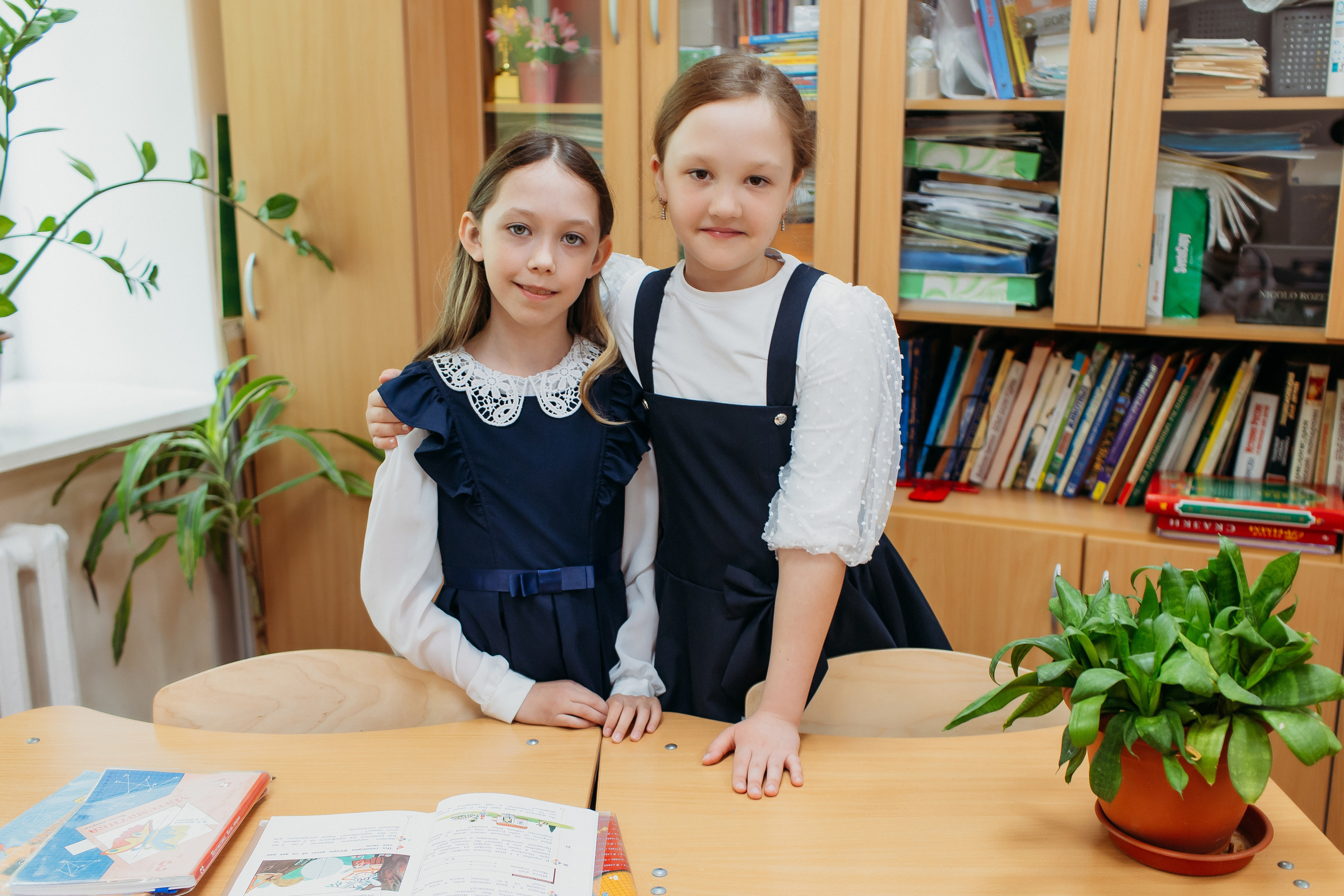 Школа 2 класс. Семейный фотограф Тюмень, фотограф на роды Салмина Мария