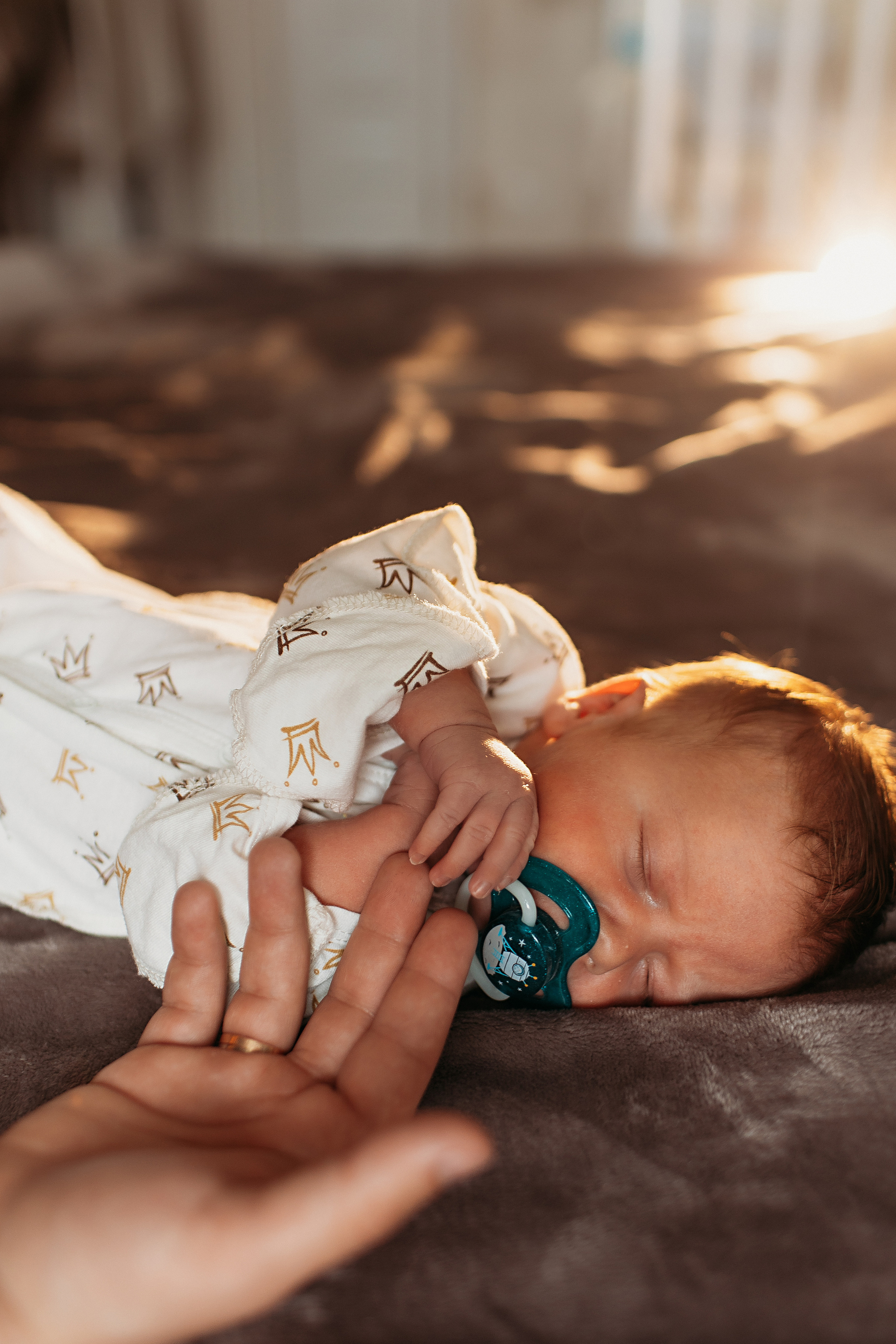 Новорожденный. Семейный фотограф Тюмень, фотограф на роды Салмина Мария