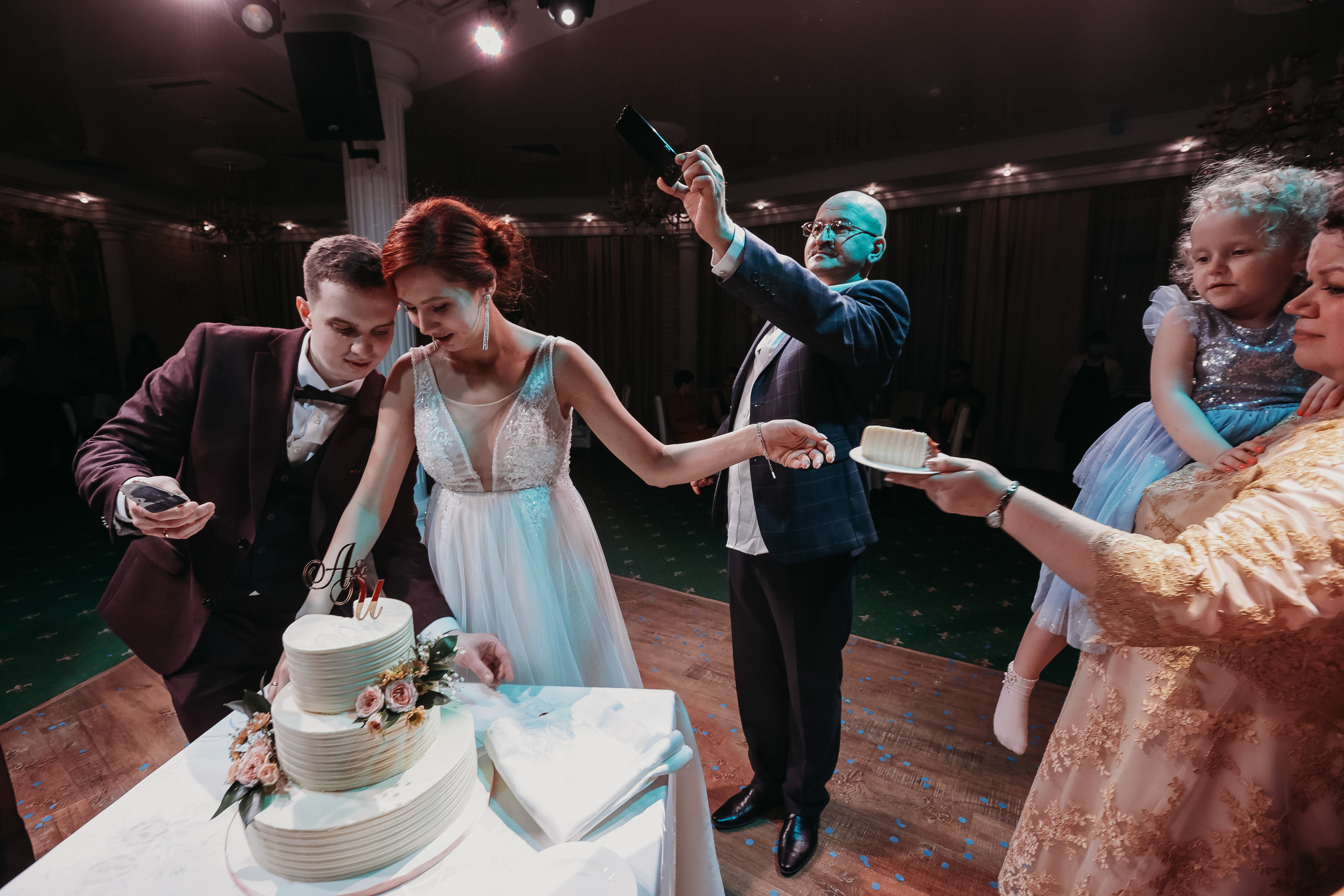 Банкет. Семейный фотограф Тюмень, фотограф на роды Салмина Мария