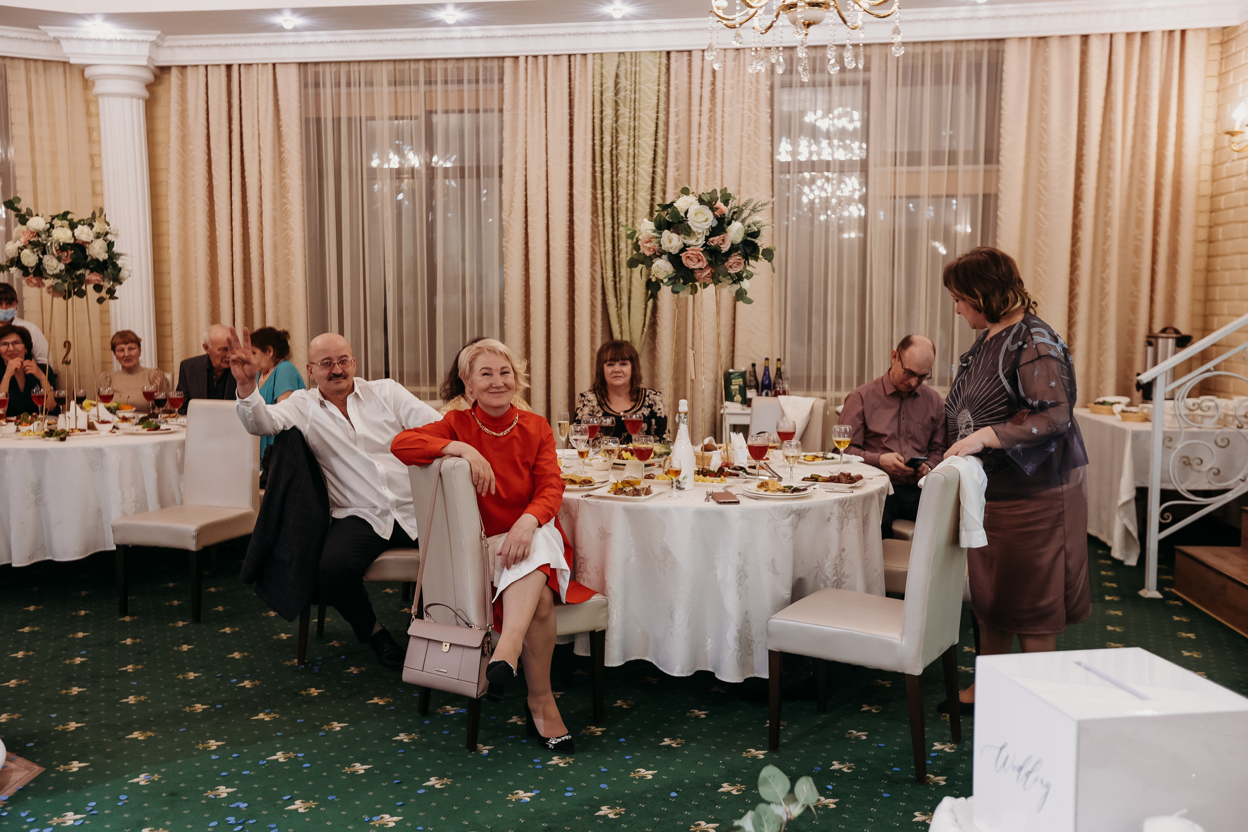 Банкет. Семейный фотограф Тюмень, фотограф на роды Салмина Мария