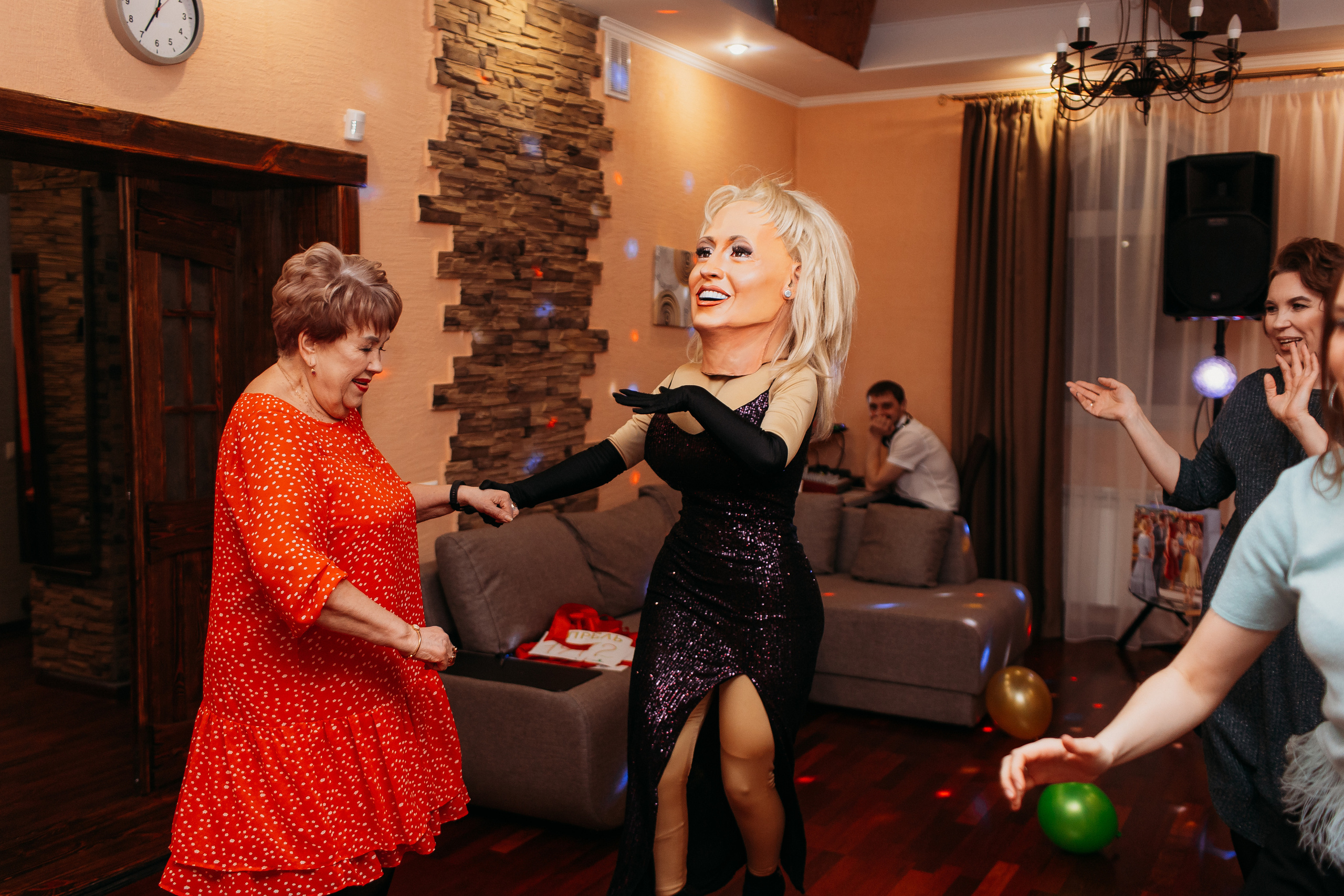 Банкет. Семейный фотограф Тюмень, фотограф на роды Салмина Мария