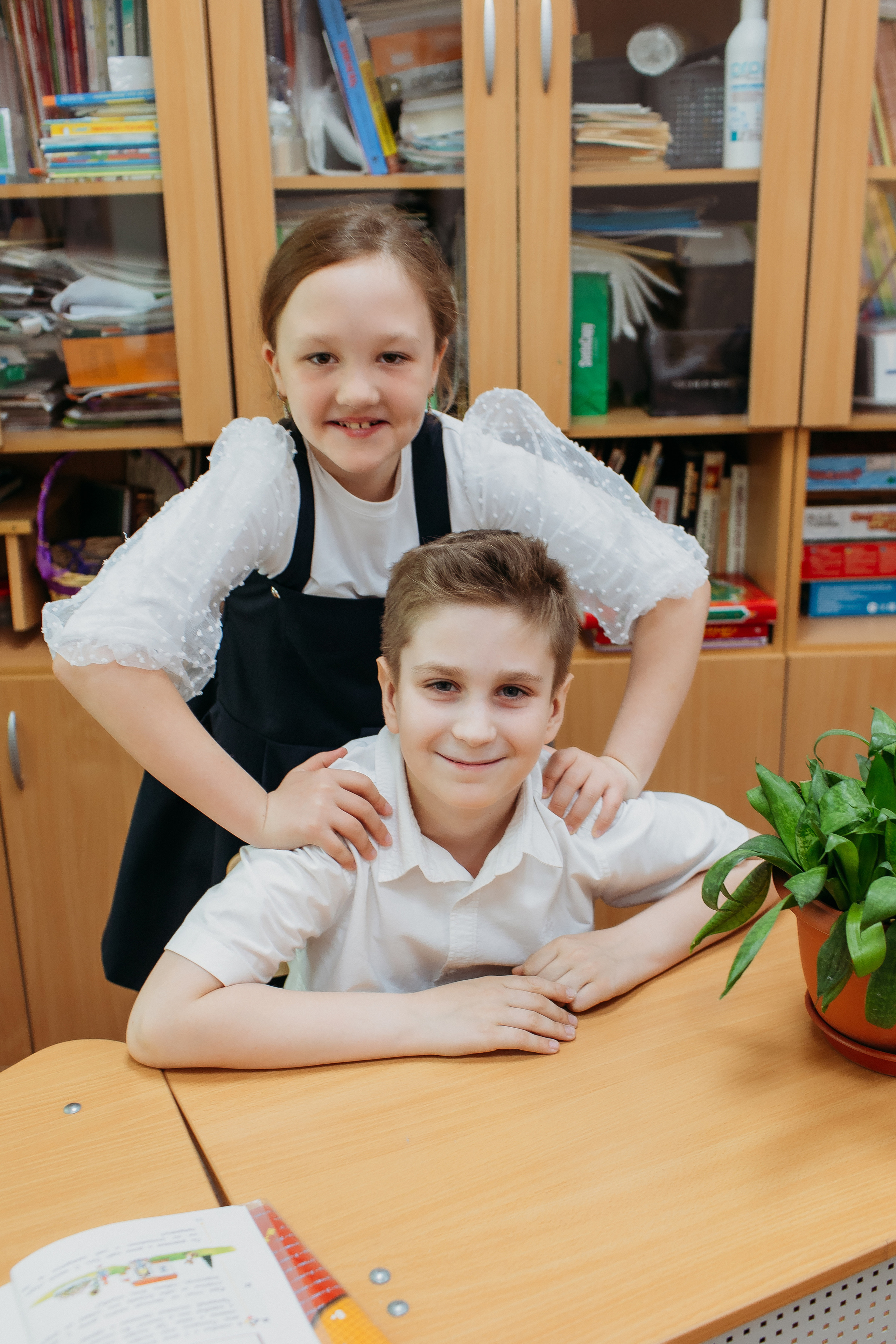 Школа 2 класс. Семейный фотограф Тюмень, фотограф на роды Салмина Мария