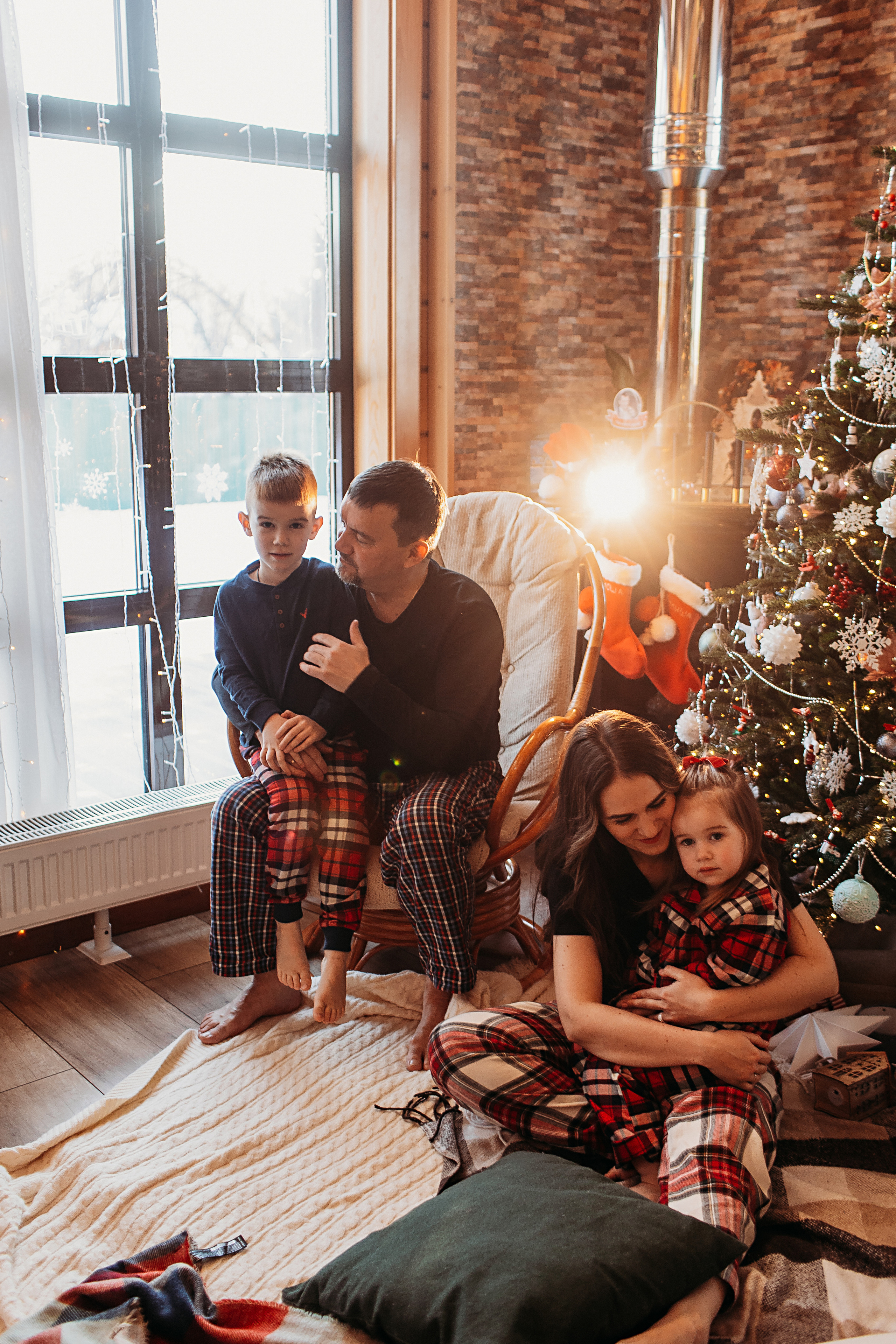 Тёплый новый год. Семейный фотограф Тюмень, фотограф на роды Салмина Мария