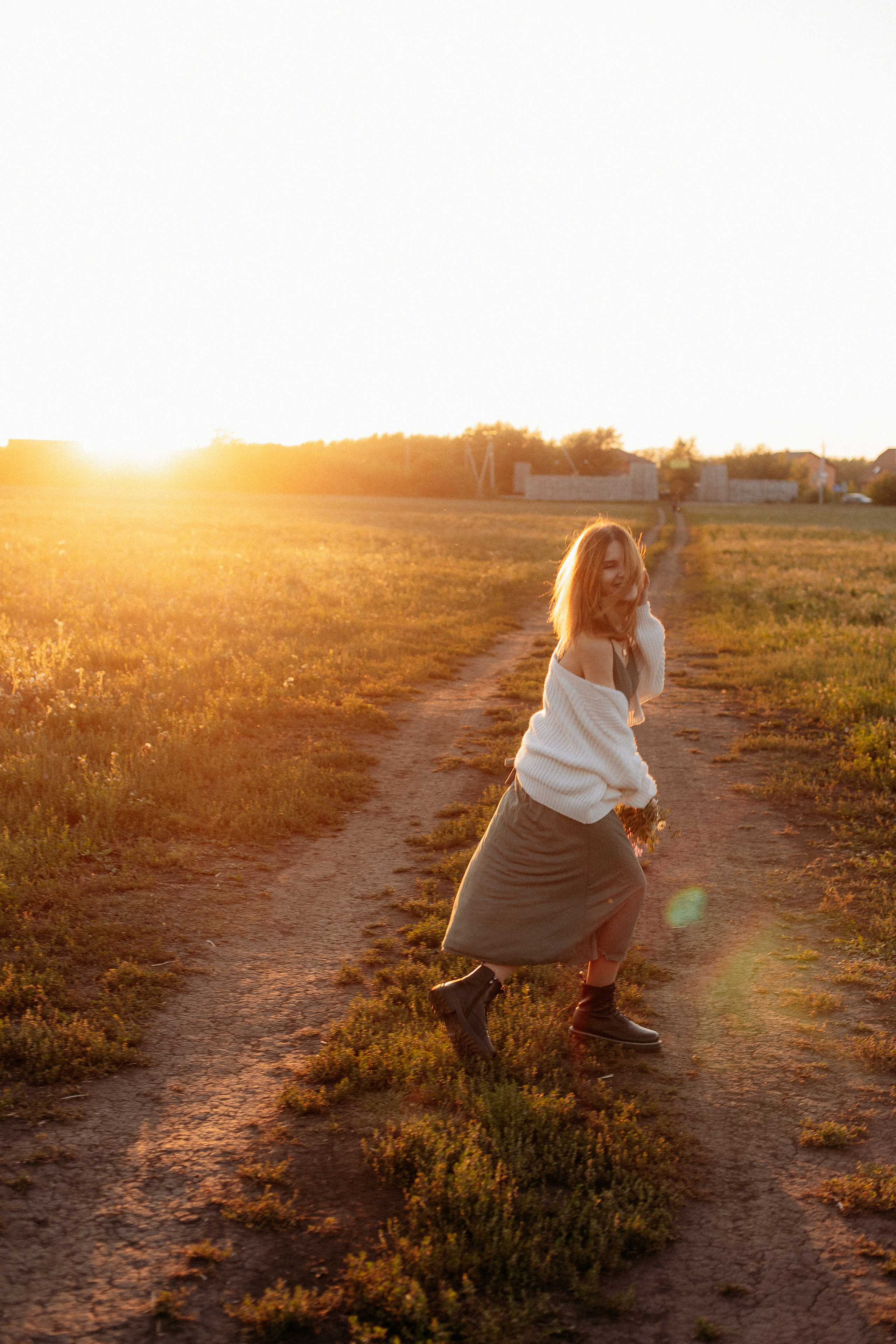 Поле. Семейный фотограф Тюмень, фотограф на роды Салмина Мария