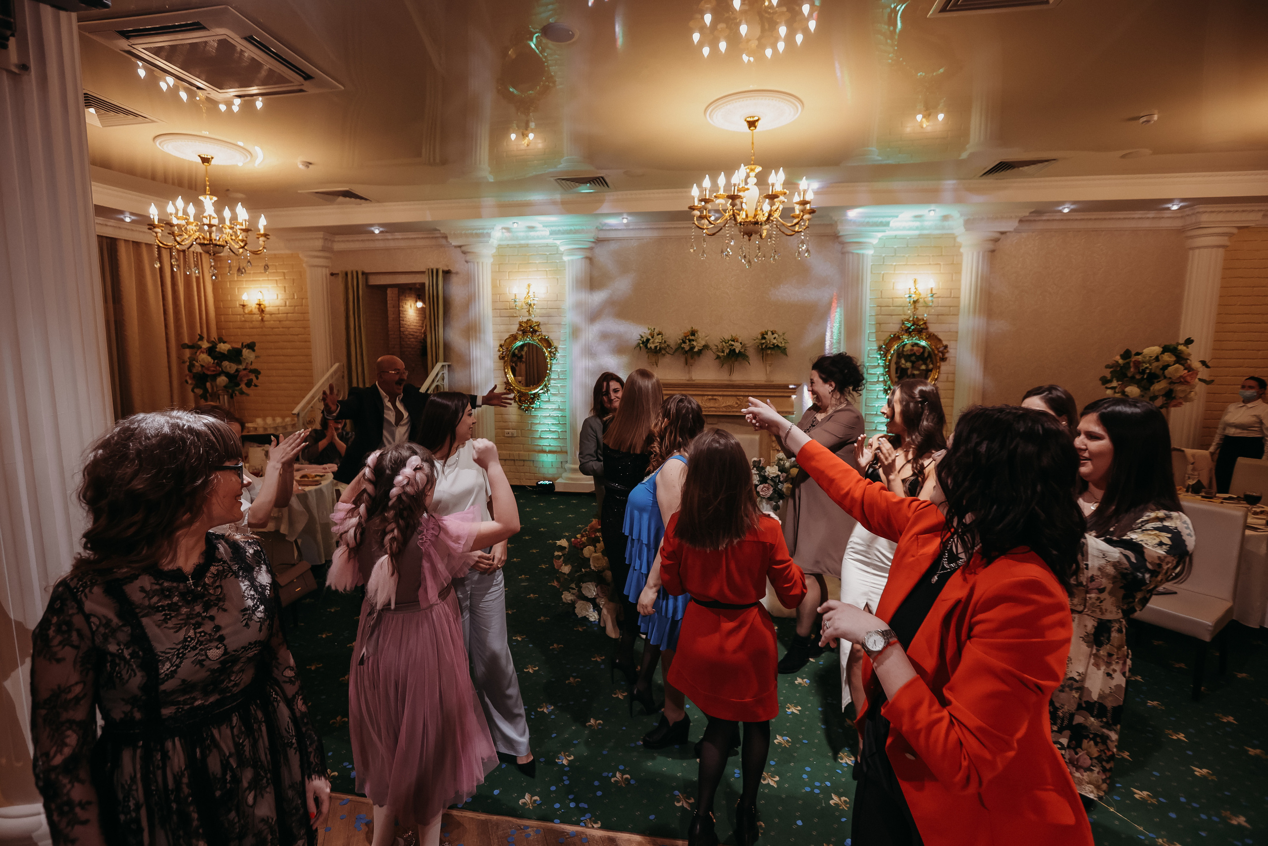 Банкет. Семейный фотограф Тюмень, фотограф на роды Салмина Мария