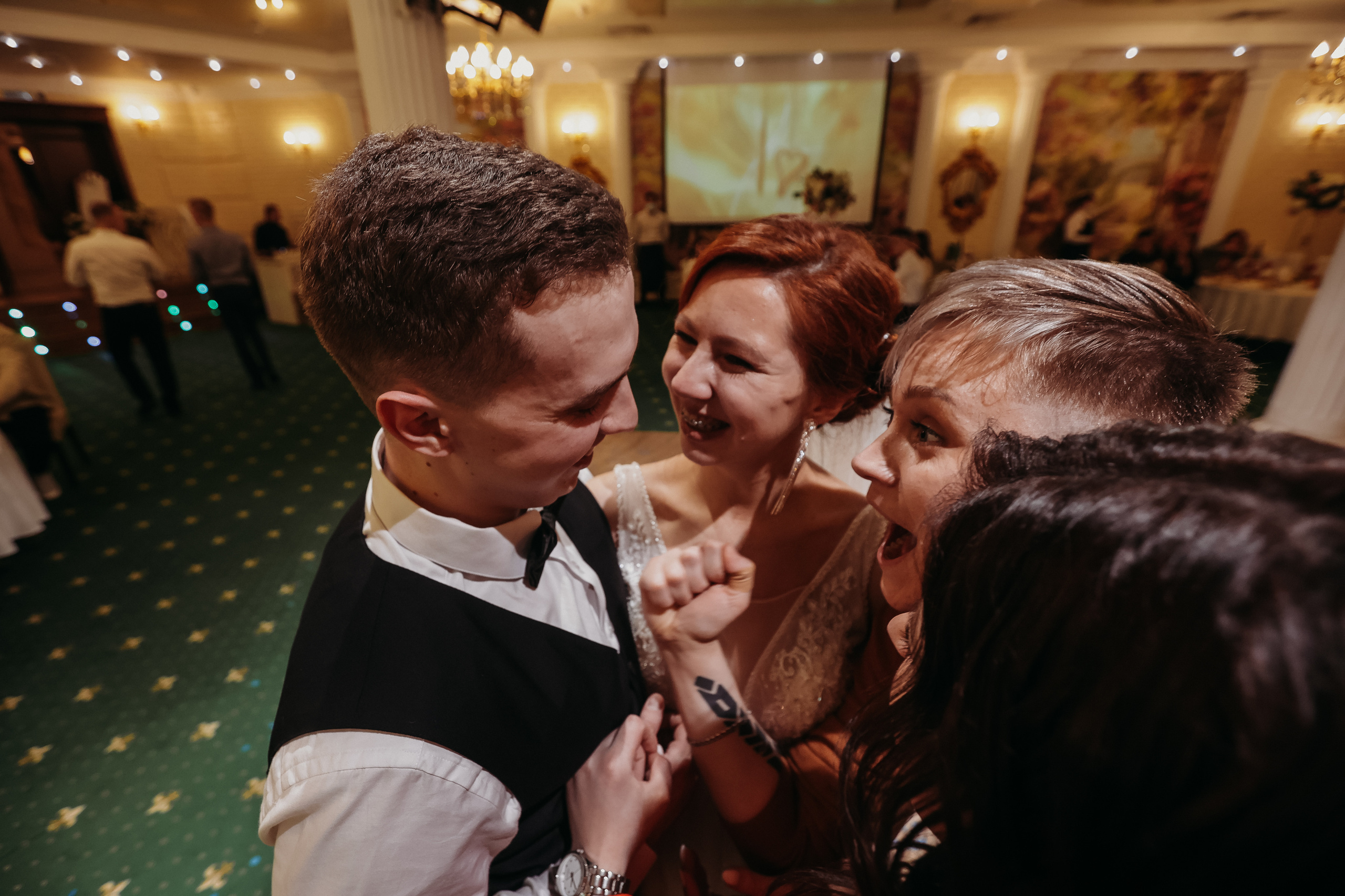 Банкет. Семейный фотограф Тюмень, фотограф на роды Салмина Мария