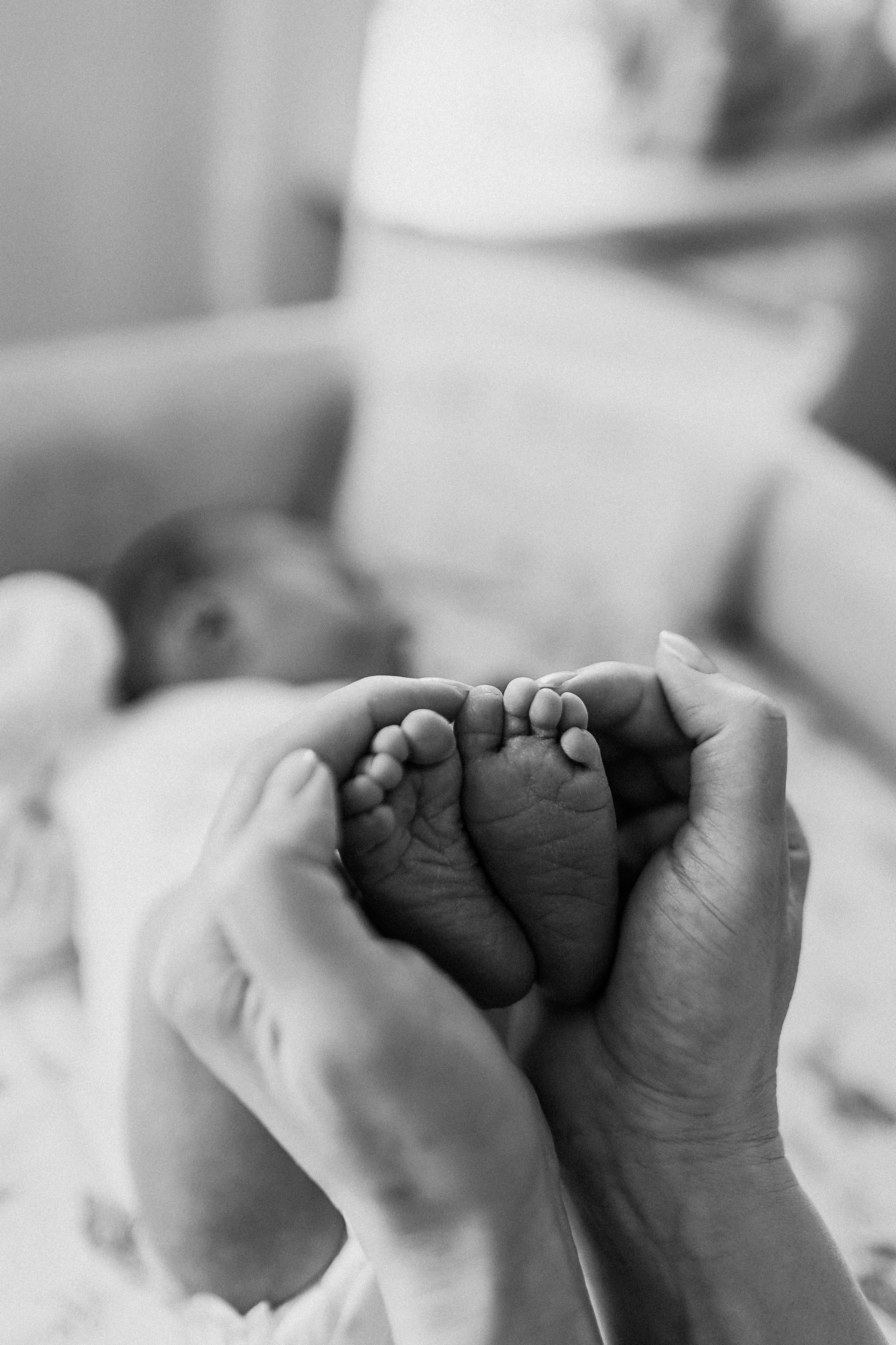 Выписка с палатой. Семейный фотограф Тюмень, фотограф на роды Салмина Мария