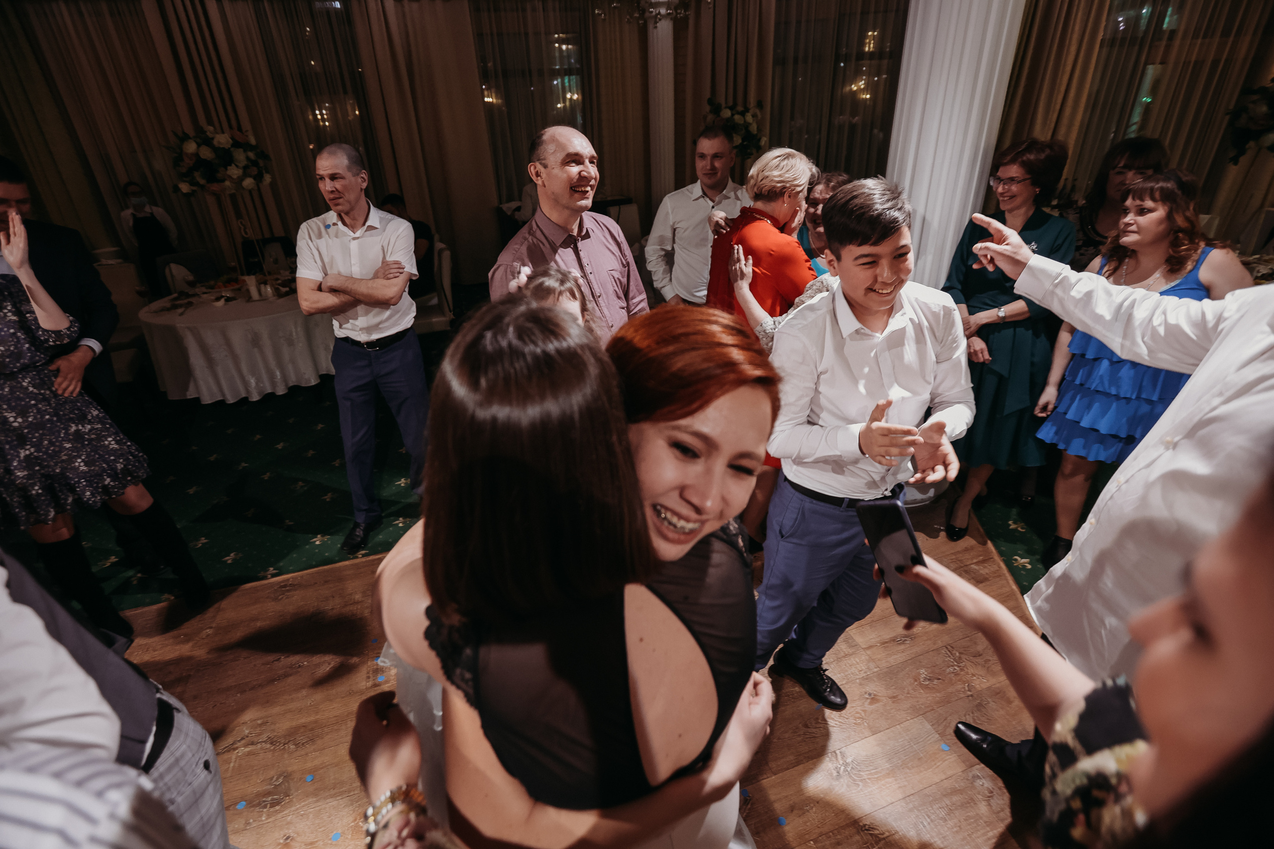 Банкет. Семейный фотограф Тюмень, фотограф на роды Салмина Мария