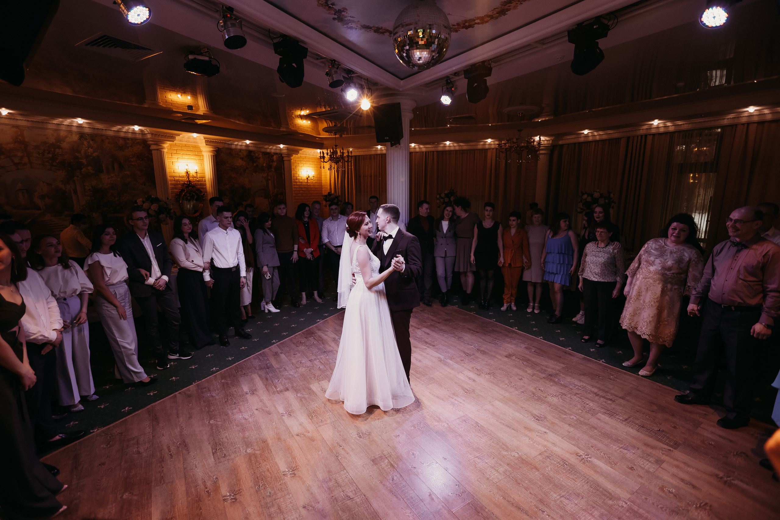 Банкет. Семейный фотограф Тюмень, фотограф на роды Салмина Мария