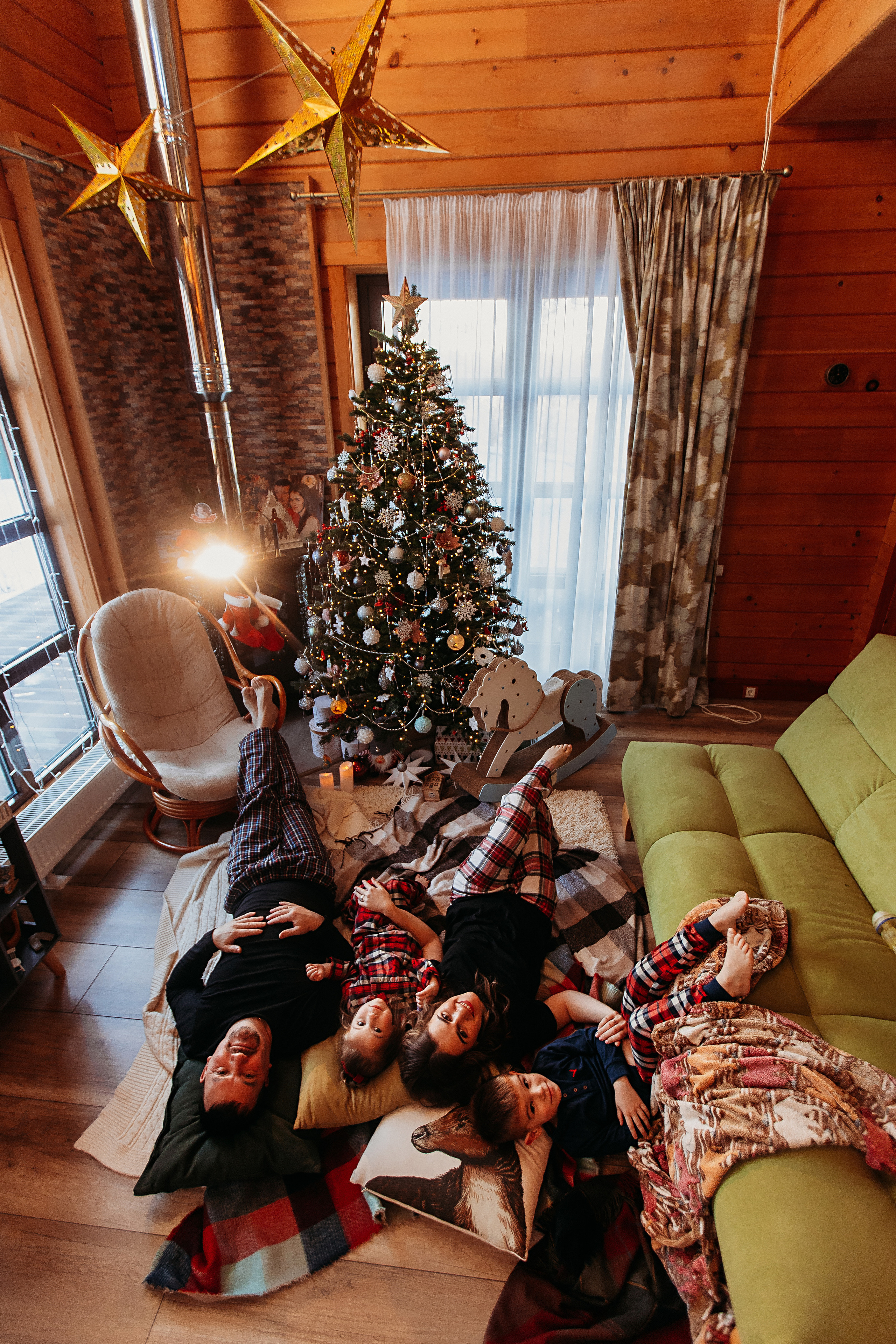 Тёплый новый год. Семейный фотограф Тюмень, фотограф на роды Салмина Мария
