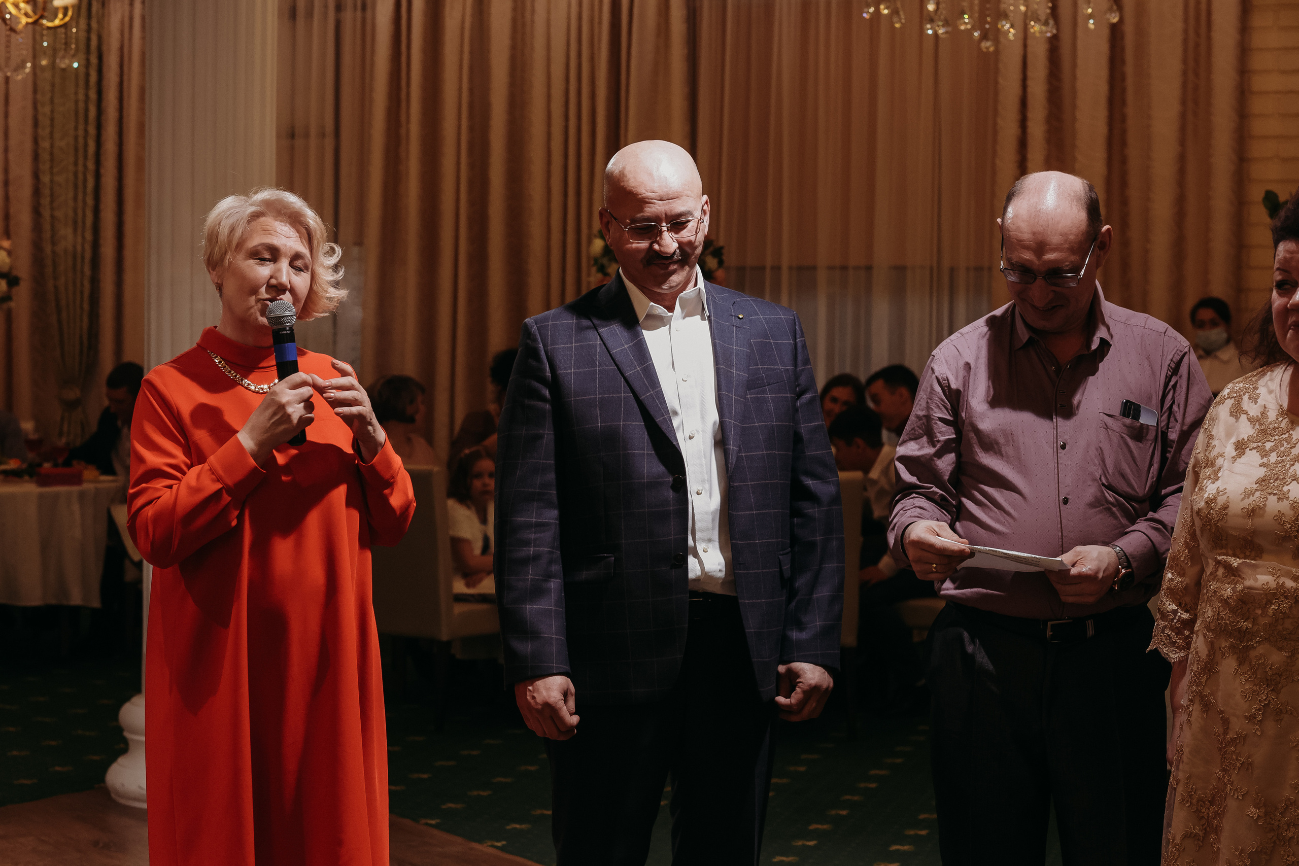 Банкет. Семейный фотограф Тюмень, фотограф на роды Салмина Мария