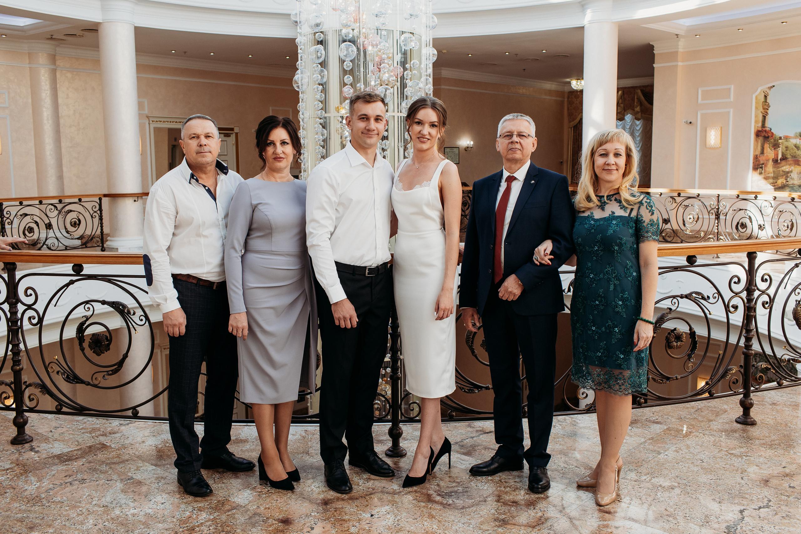 ЗАГС Малыгина. Семейный фотограф Тюмень, фотограф на роды Салмина Мария