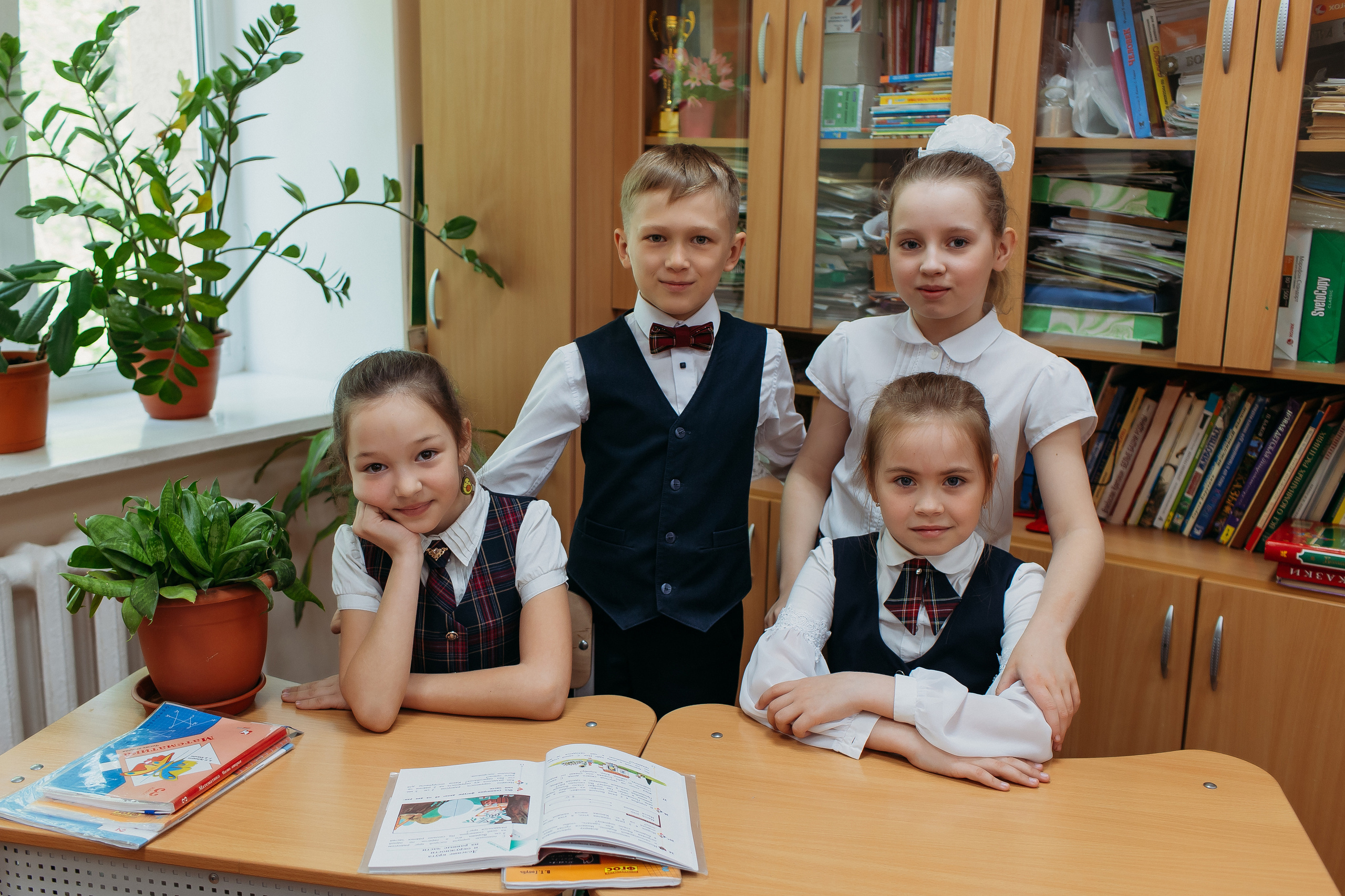 Школа 2 класс. Семейный фотограф Тюмень, фотограф на роды Салмина Мария