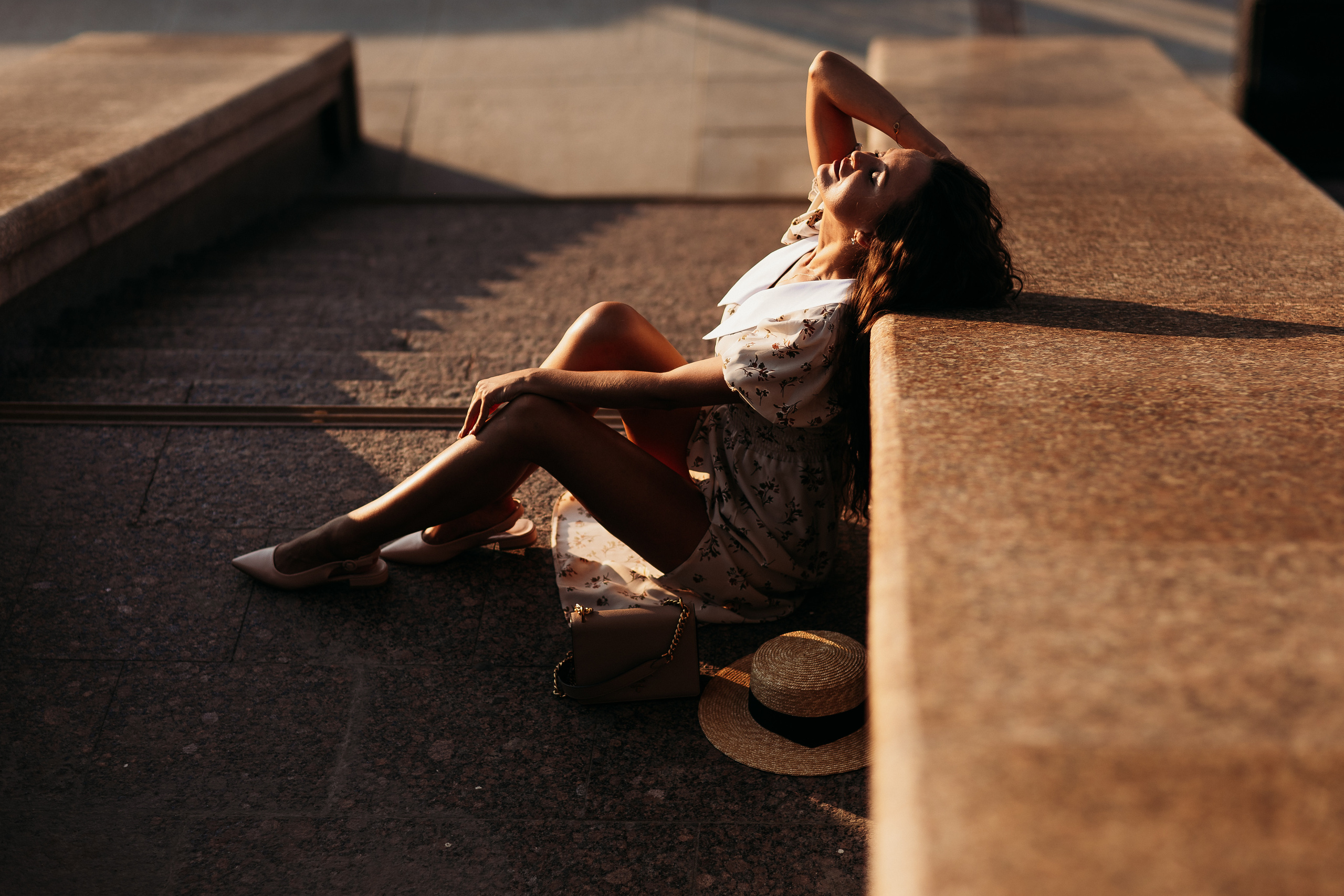 Набережная на закате. Семейный фотограф Тюмень, фотограф на роды Салмина Мария