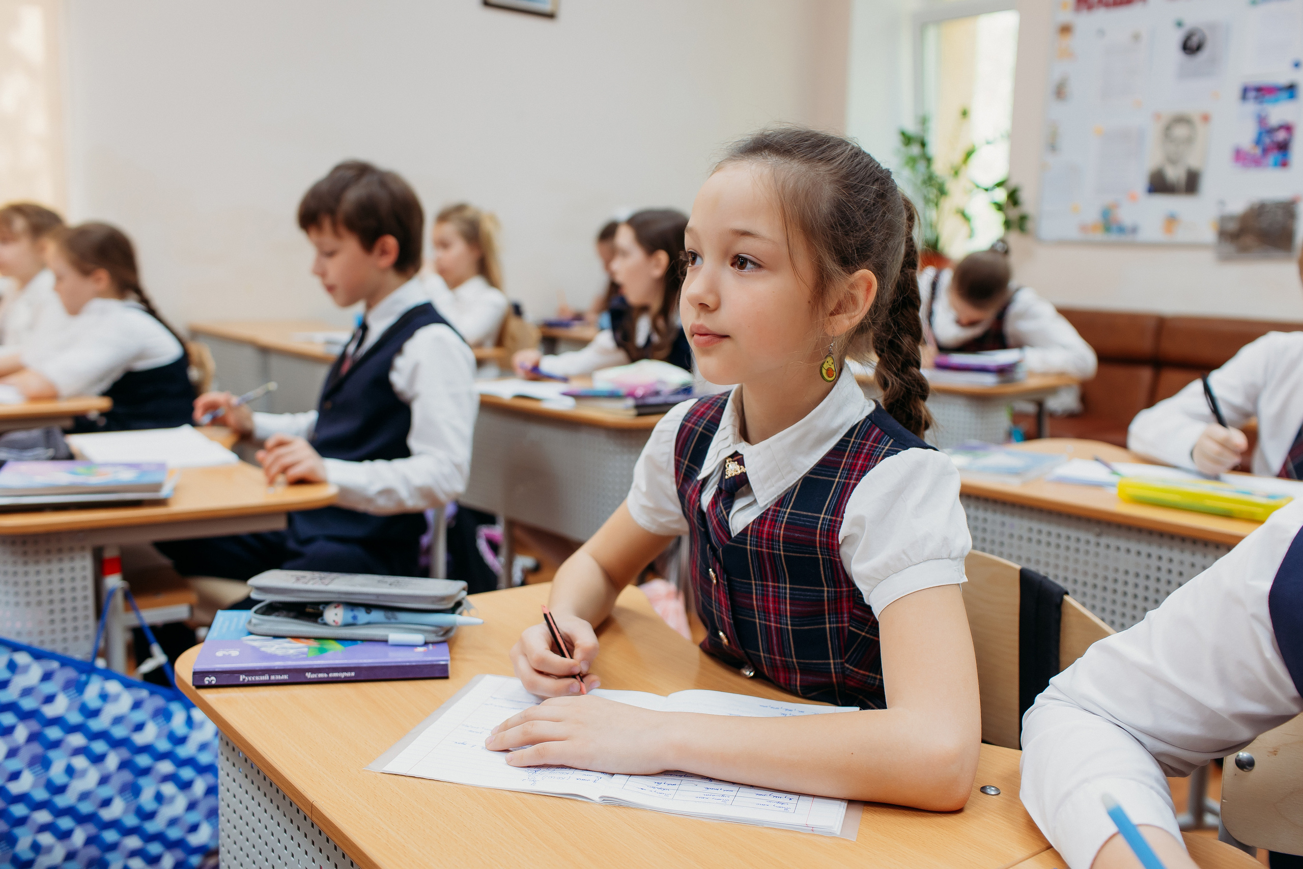 Школа 2 класс. Семейный фотограф Тюмень, фотограф на роды Салмина Мария