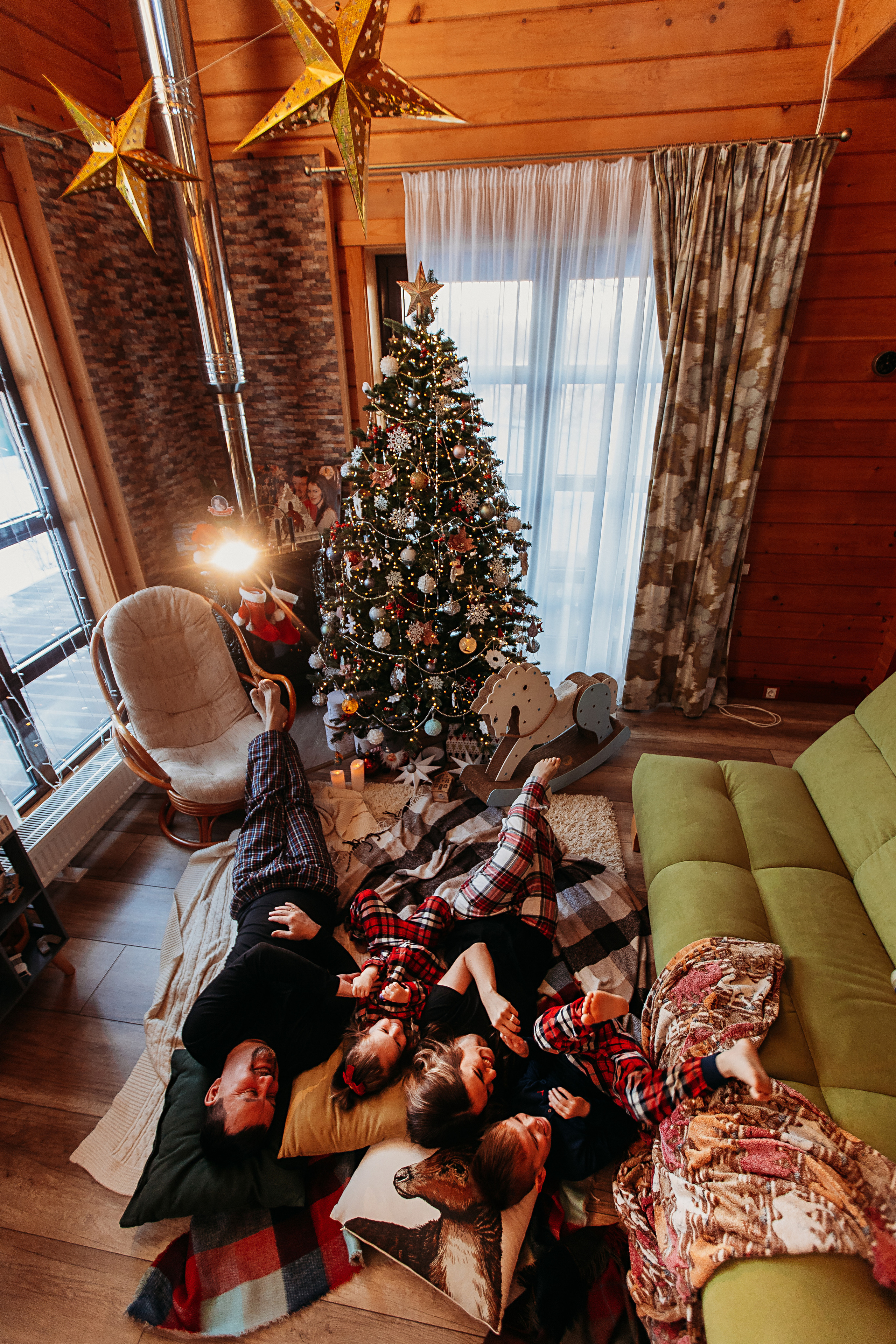 Тёплый новый год. Семейный фотограф Тюмень, фотограф на роды Салмина Мария