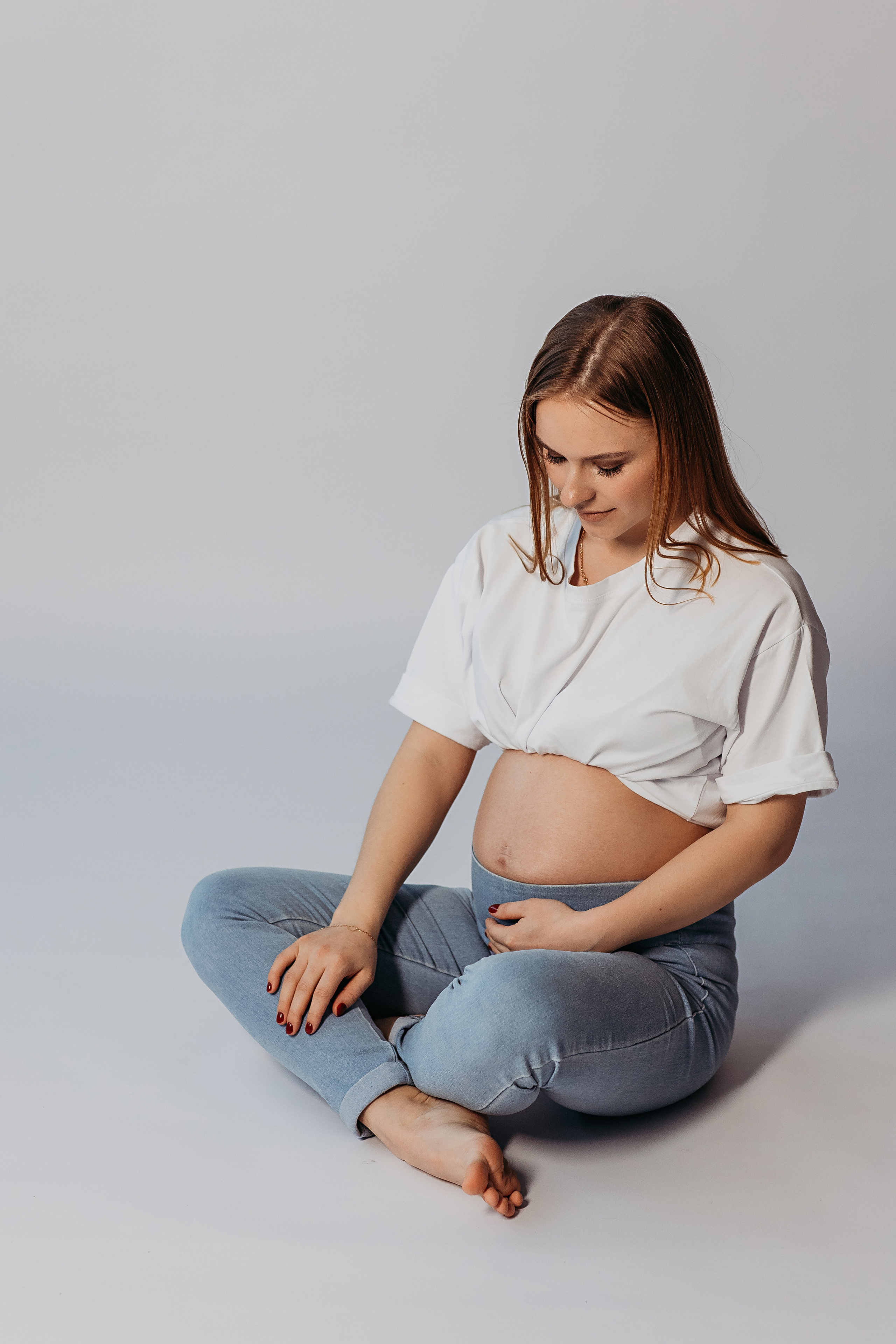 На фотофонах. Семейный фотограф Тюмень, фотограф на роды Салмина Мария
