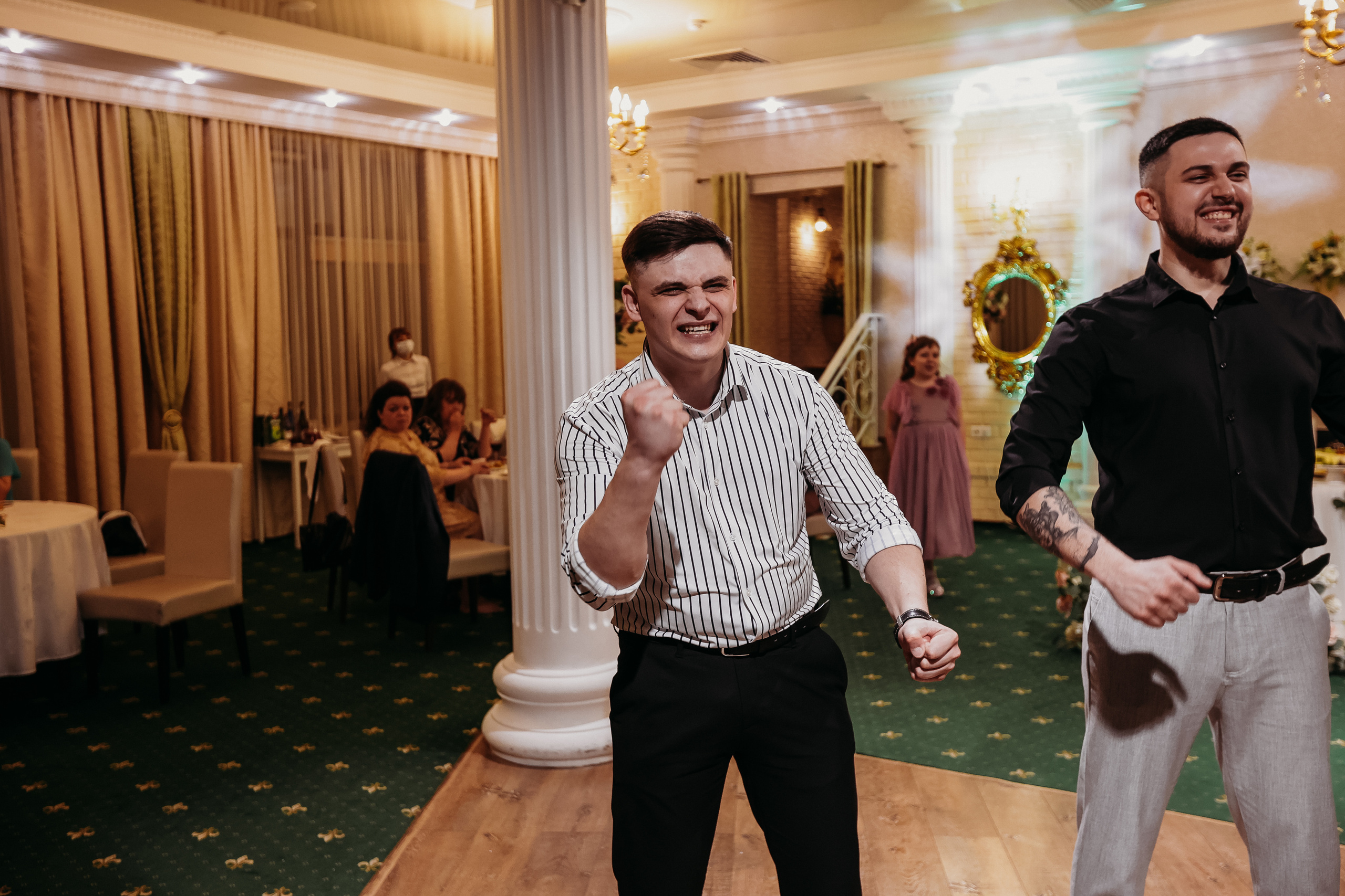 Банкет. Семейный фотограф Тюмень, фотограф на роды Салмина Мария