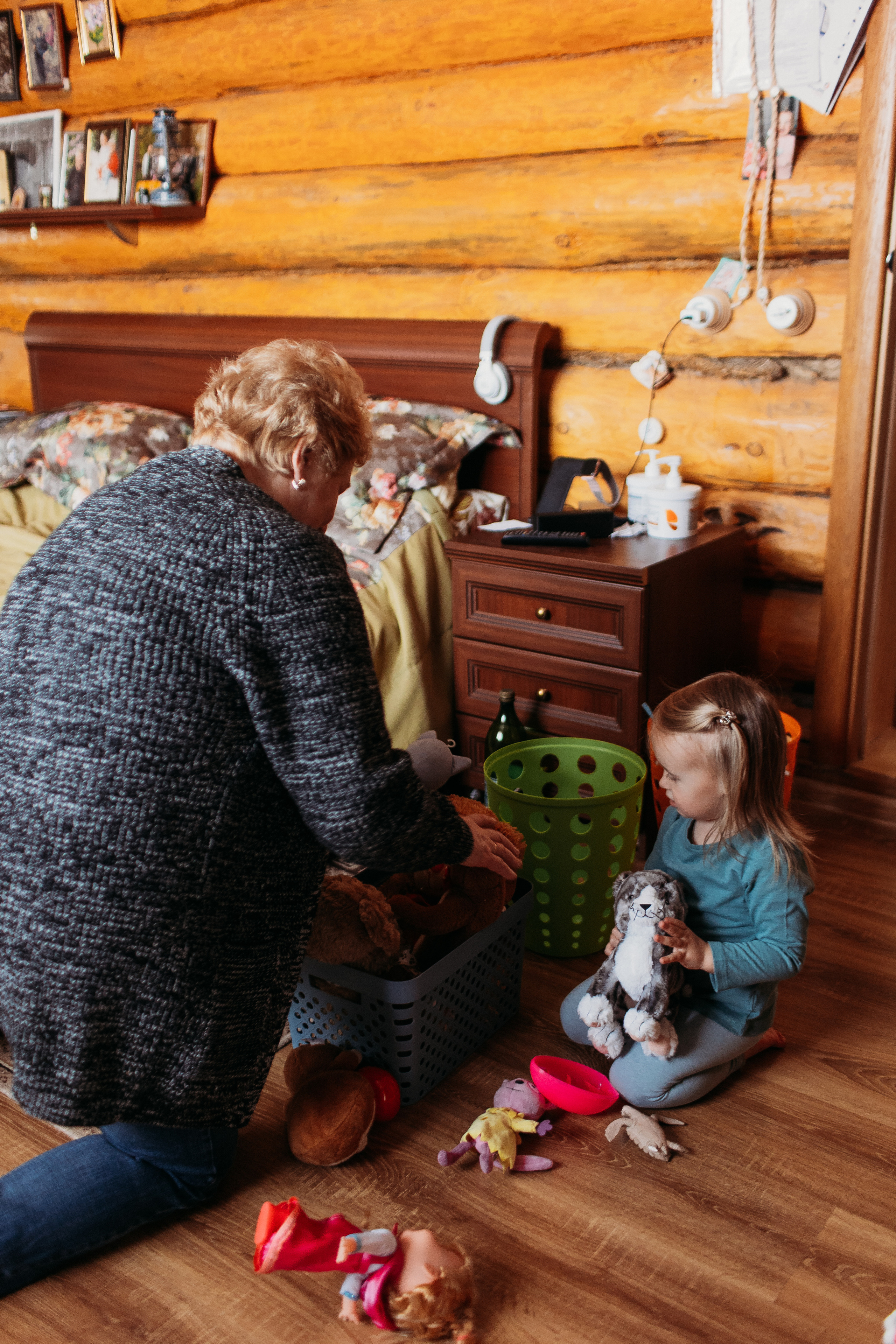 Большая семья. Семейный фотограф Тюмень, фотограф на роды Салмина Мария
