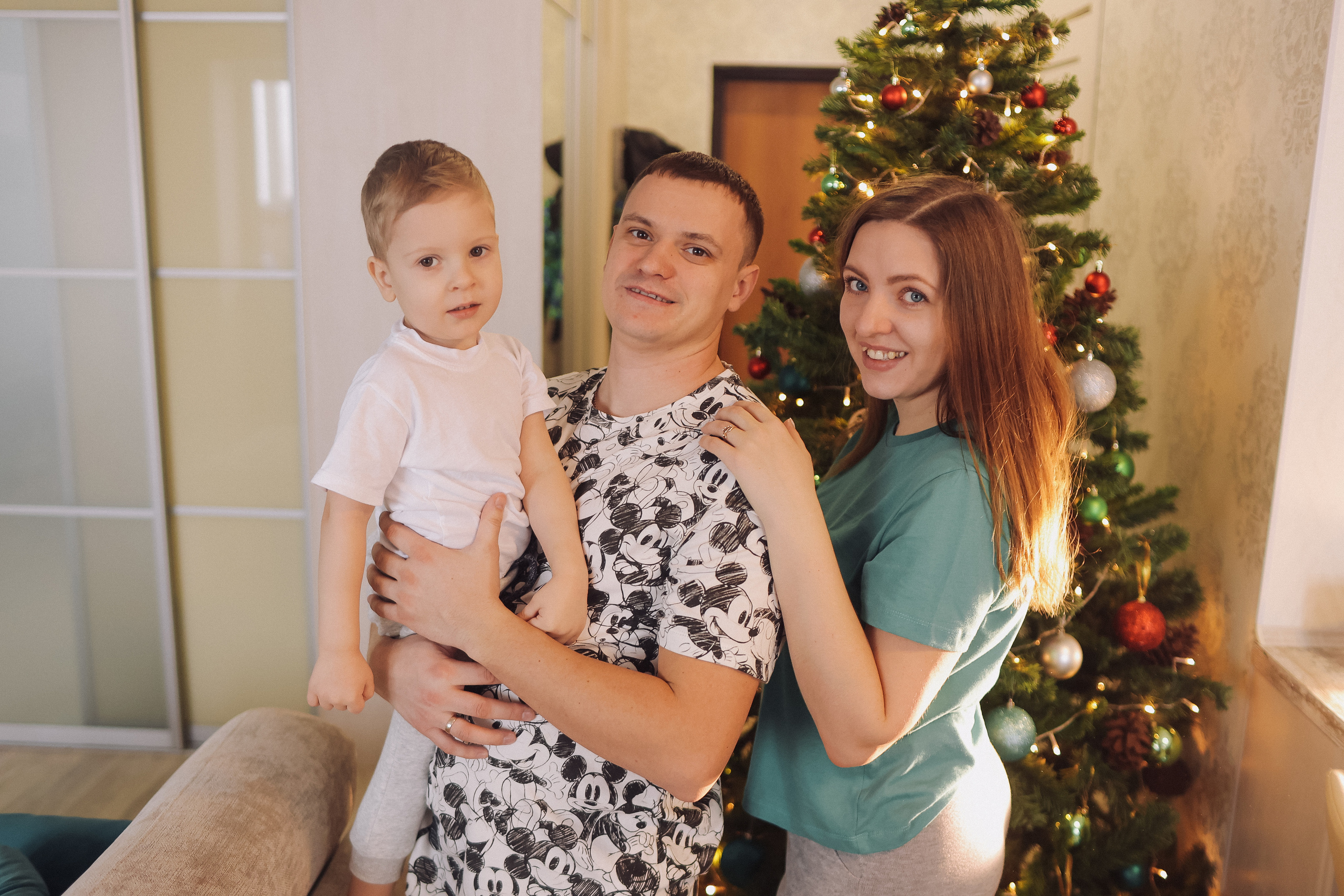 Новогодняя. Семейный фотограф Тюмень, фотограф на роды Салмина Мария